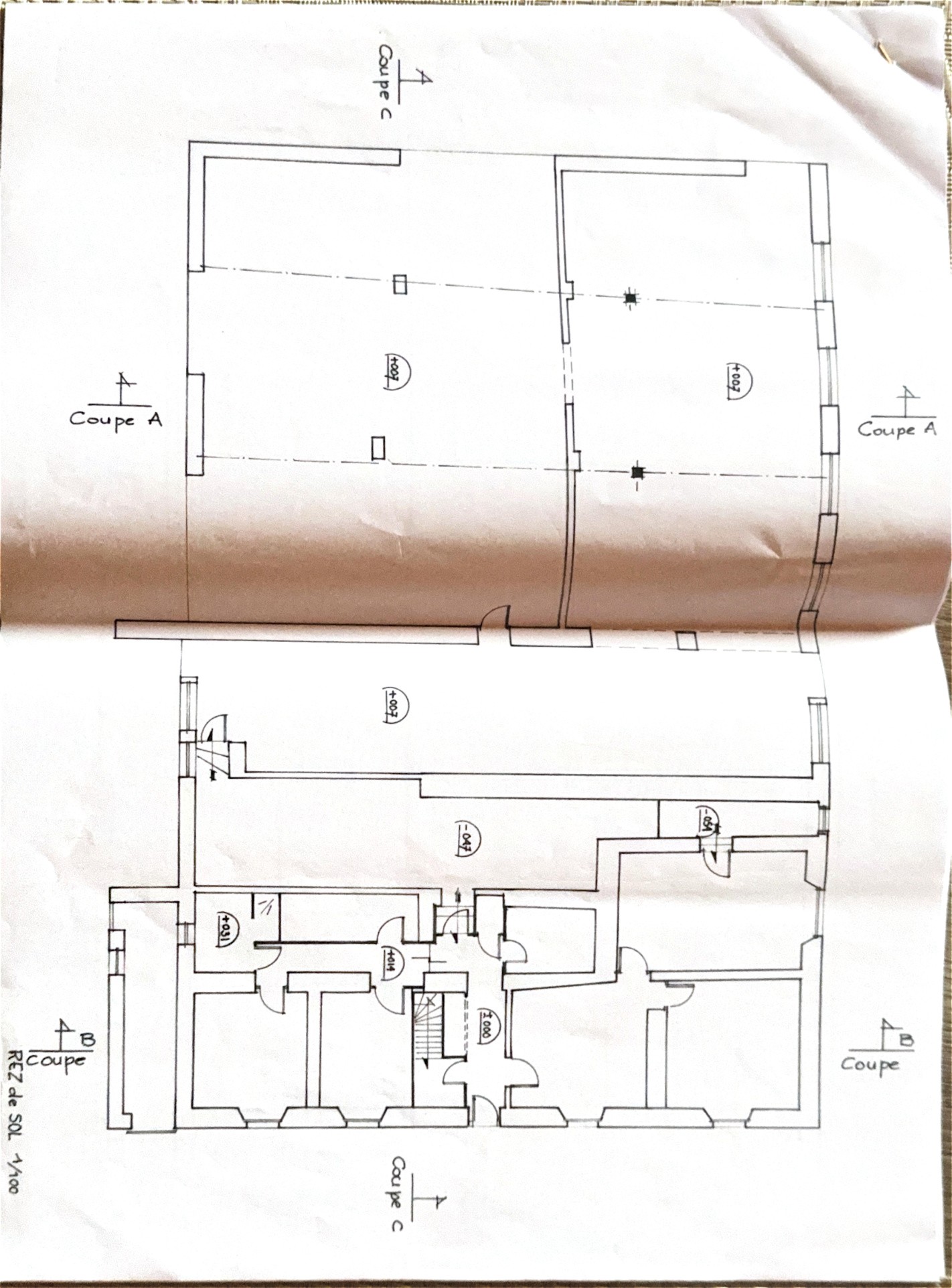 TARCENAY: Grange à réhabiliter au cœur du village : un vrai potentiel pour créer votre futur appartement — photo 3