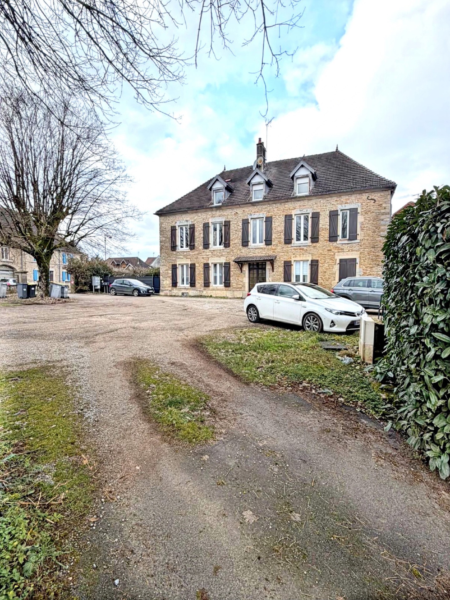 APPARTEMENT T3 POUILLEY LES VIGNES — photo 1