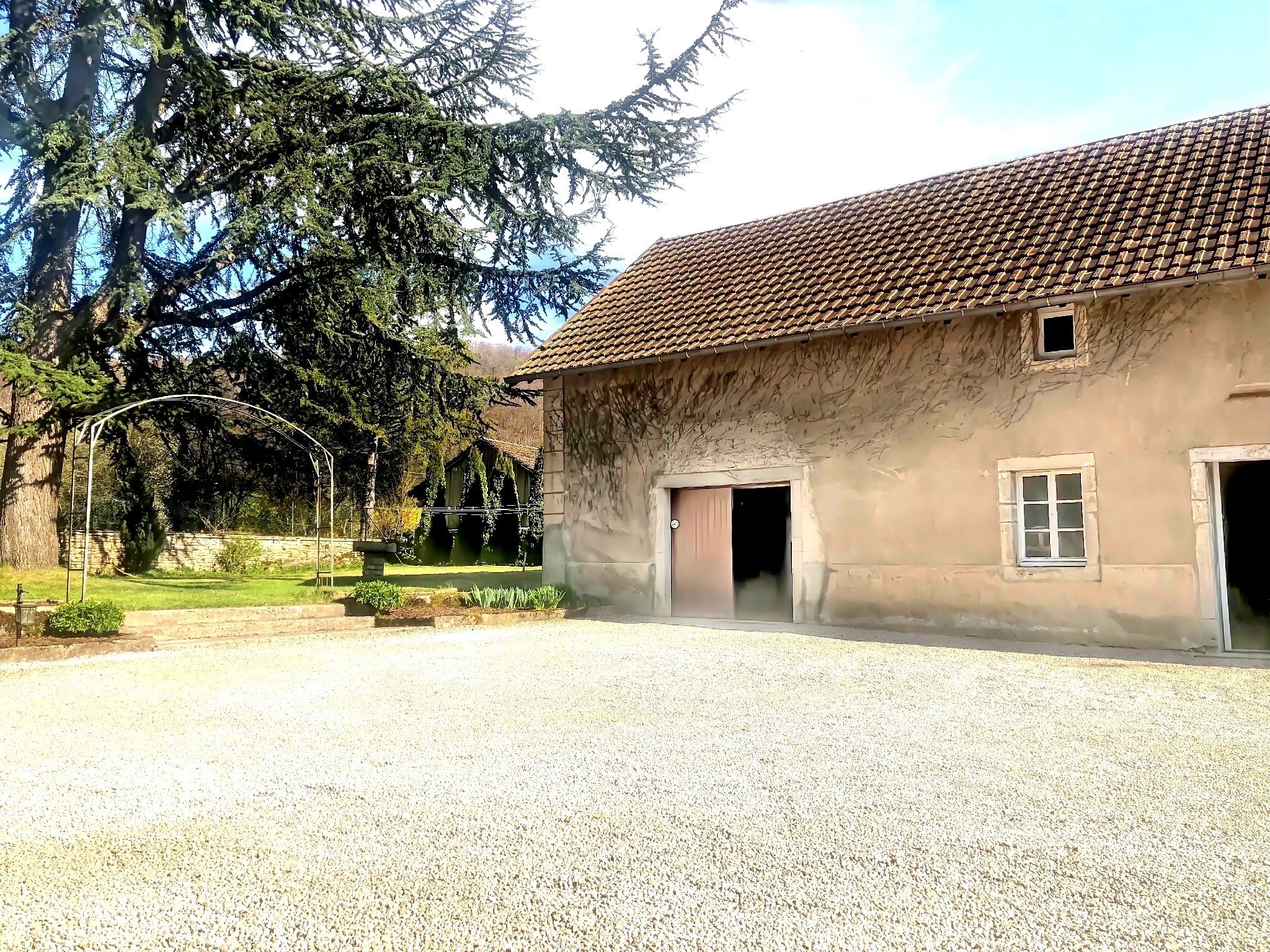 surface a aménager de 168 m2 a SANCEY — photo 6