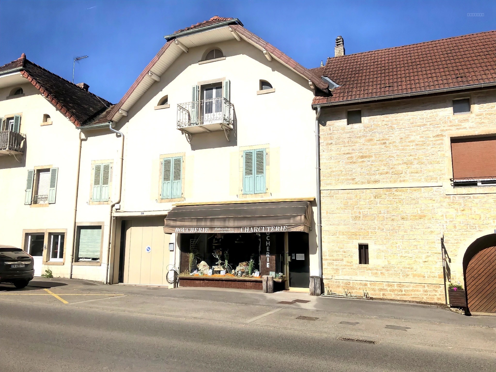 Ensemble immobilier a SANCEY 25430 — photo 1