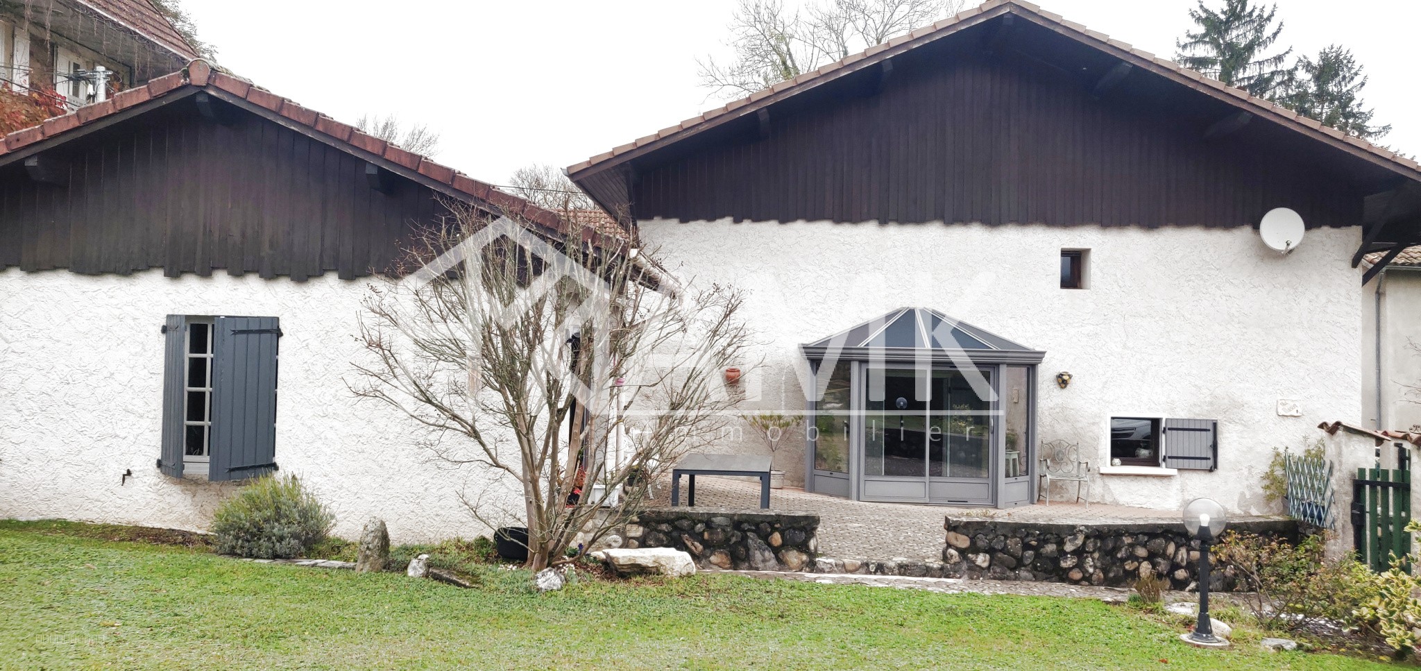 Maison St Geoire en valdaine 170 M2 4 chambres avec terrain de 740 m2 — photo 2