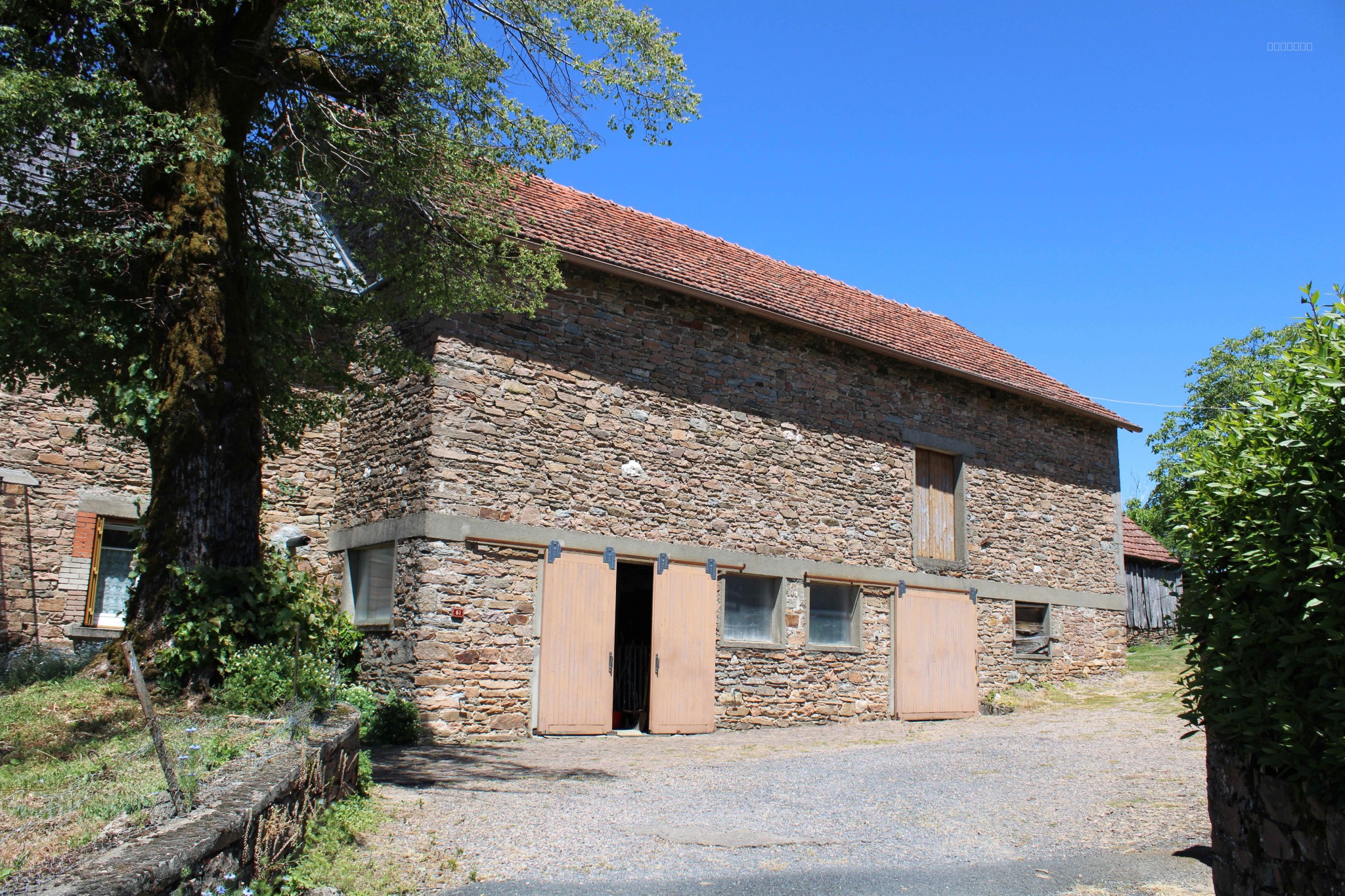 Ensemble immobilier Palazinges — photo 3