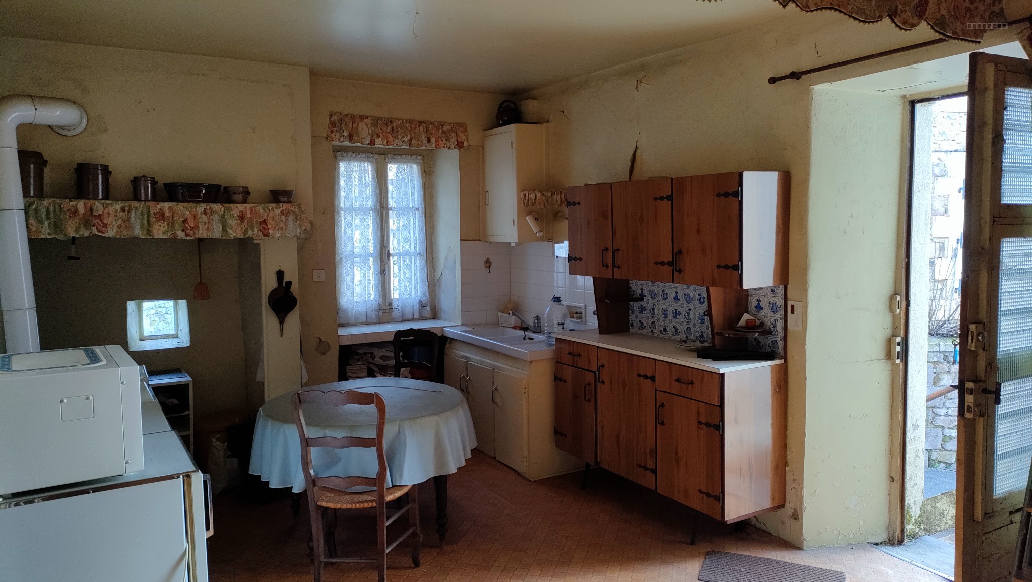 Maison de village en pierre — photo 3