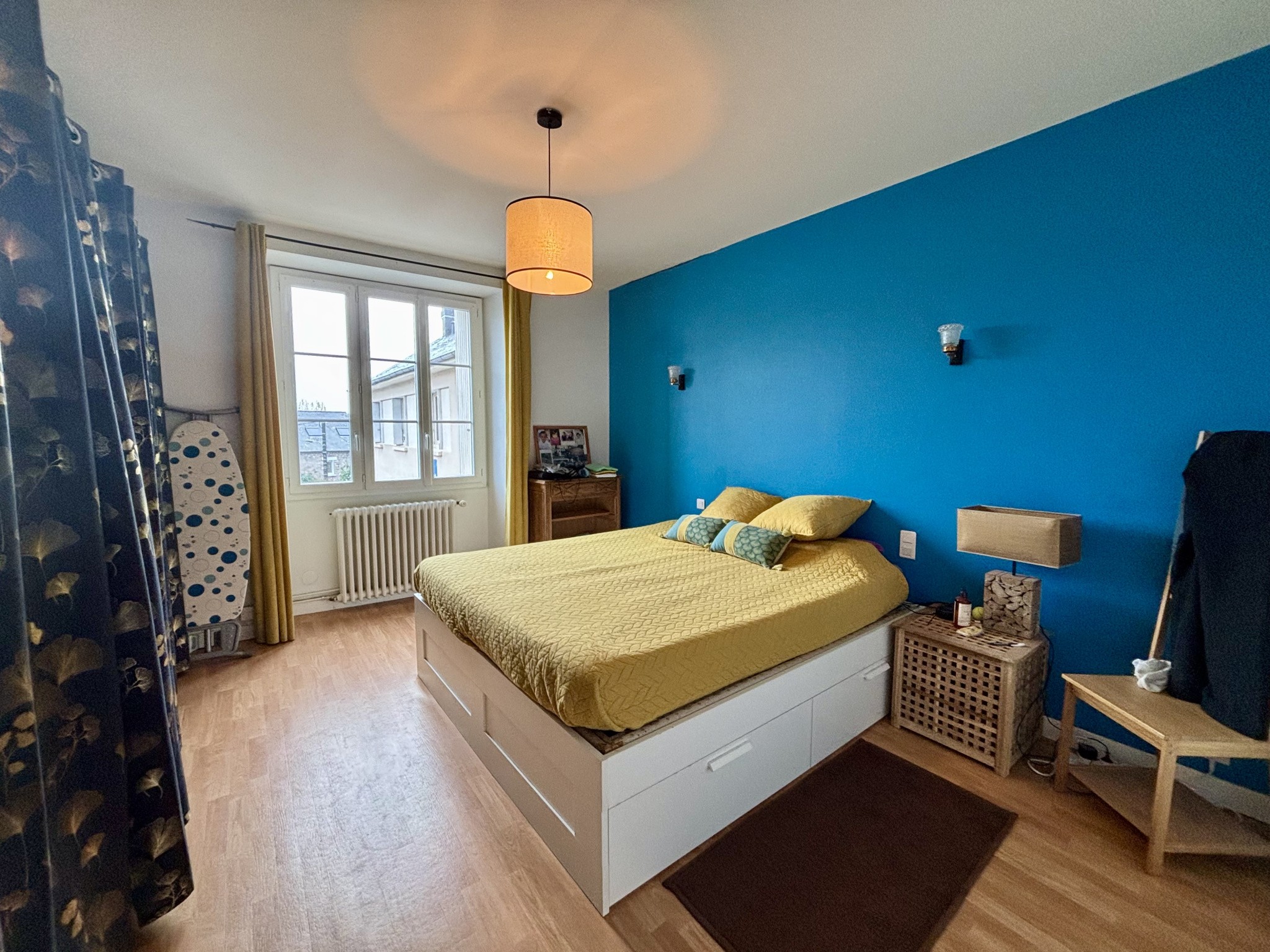 Maison et appartements à Vignols — photo 3