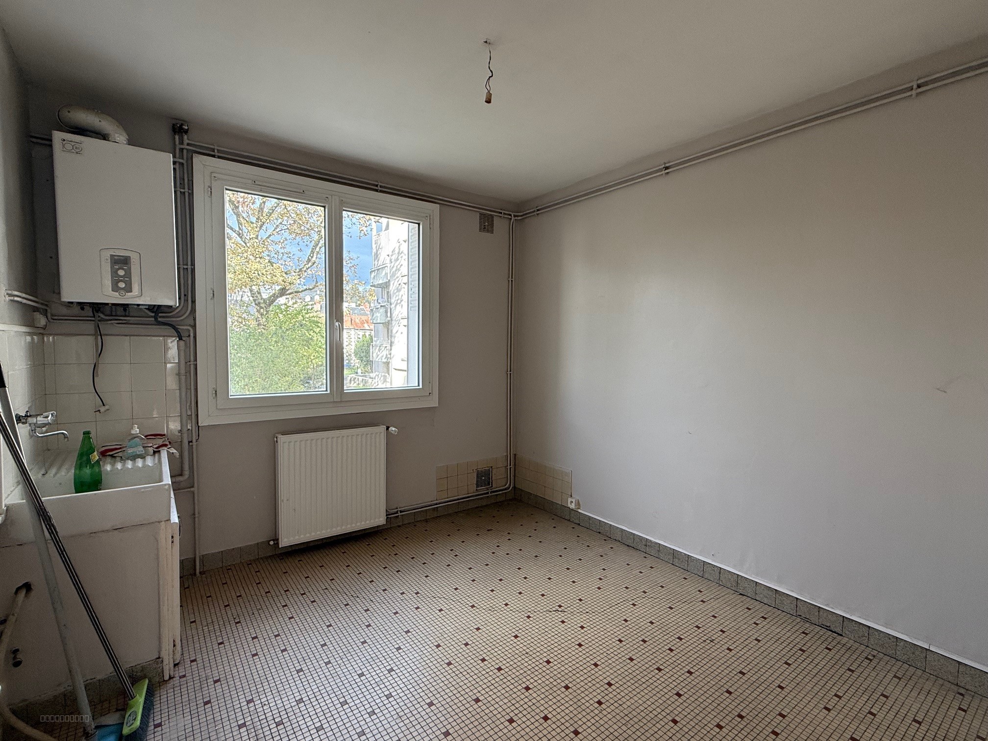 F3 AVEC GARAGE ET CAVE — photo 2