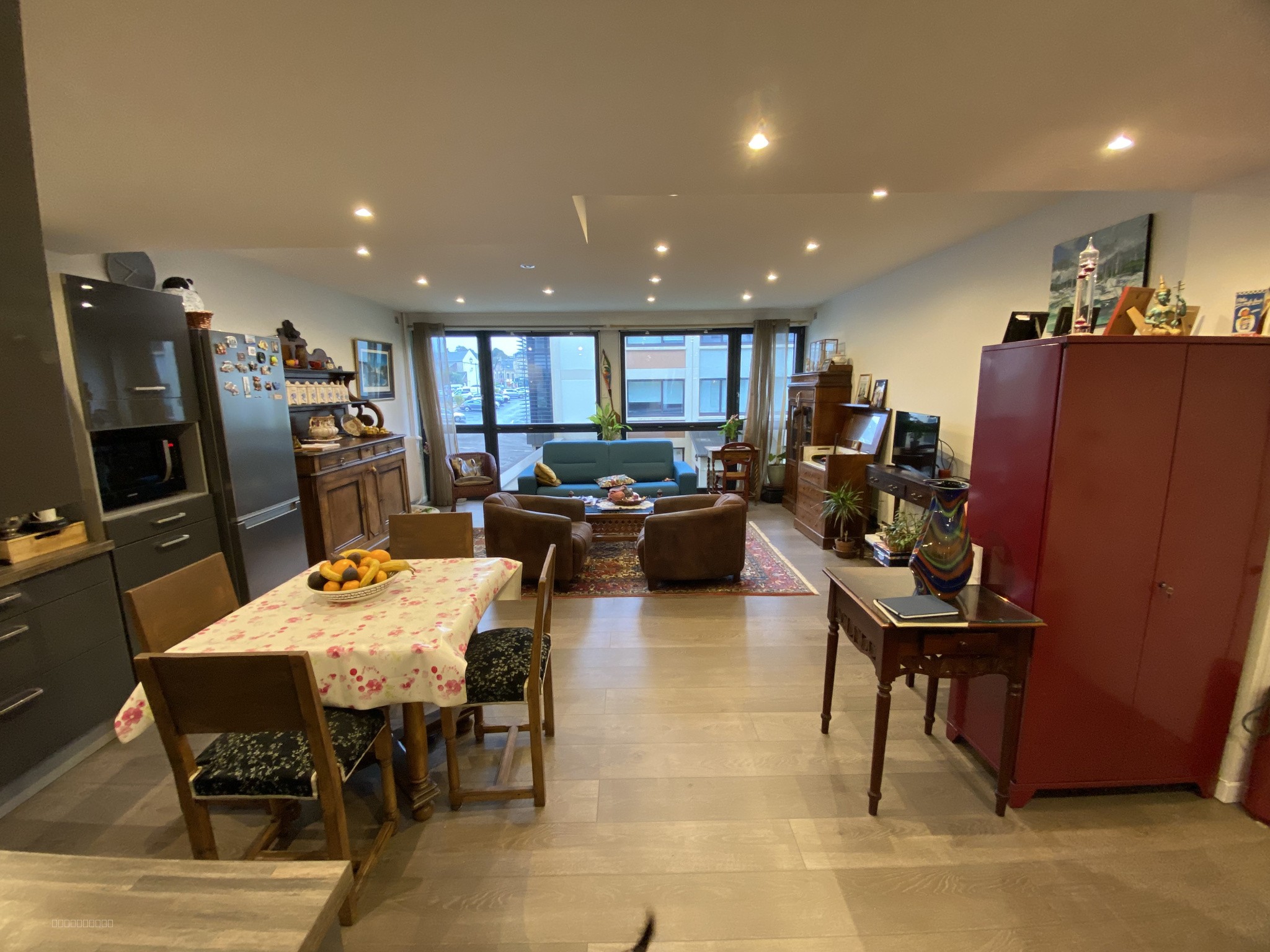 Appartement T3 rénové de 76 m2 situé au 1er étage d'une copropriété de 19 lots en centre ville de Fécamp — photo 4