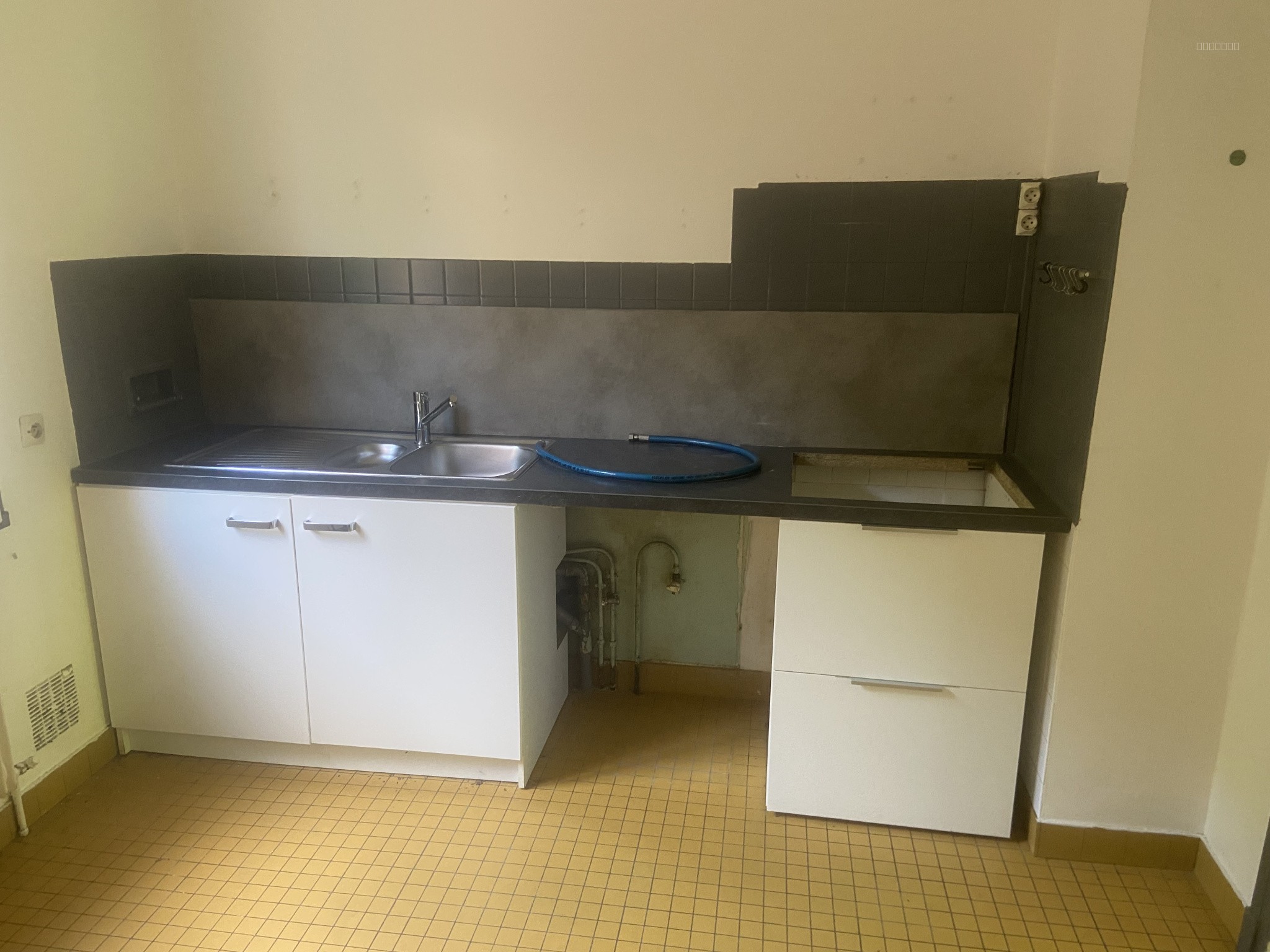 Maison mitoyenne des deux côtés T4 de 69 m2 situé à YPORT — photo 9
