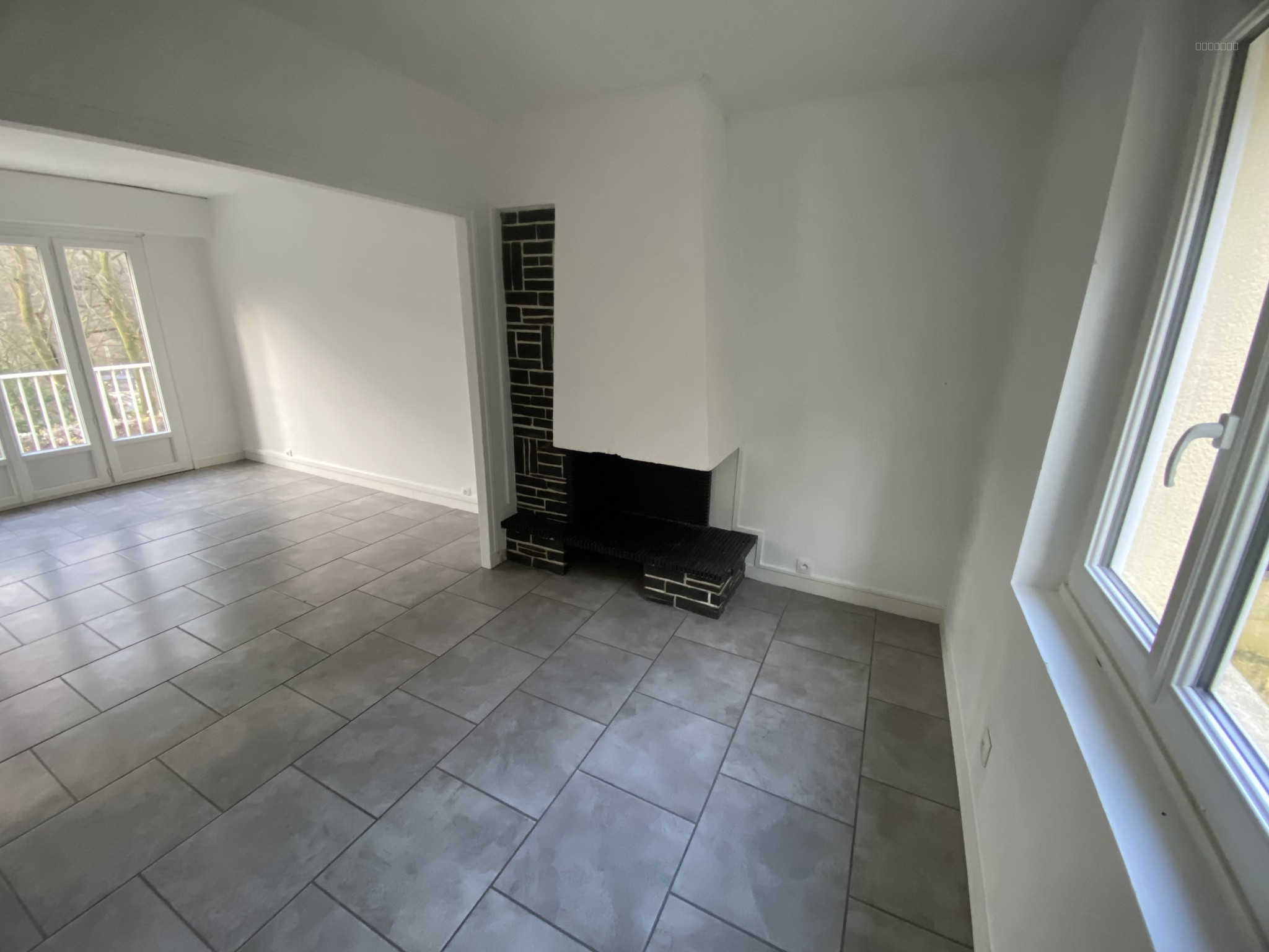 Maison mitoyenne T4 de 93 m2 avec garage et cours extérieure situé à YPORT — photo 9