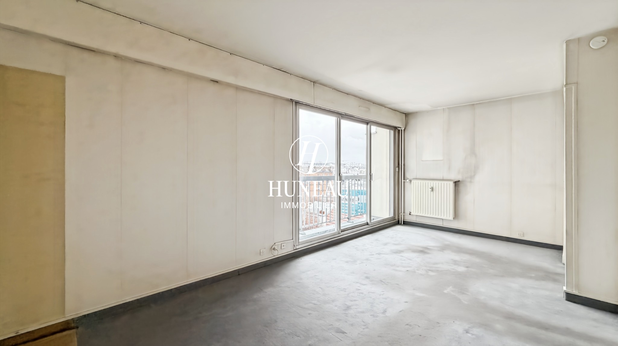 STUDIO DE 30 M2 AVEC BALCON, CAVE ET PARKING — photo 2