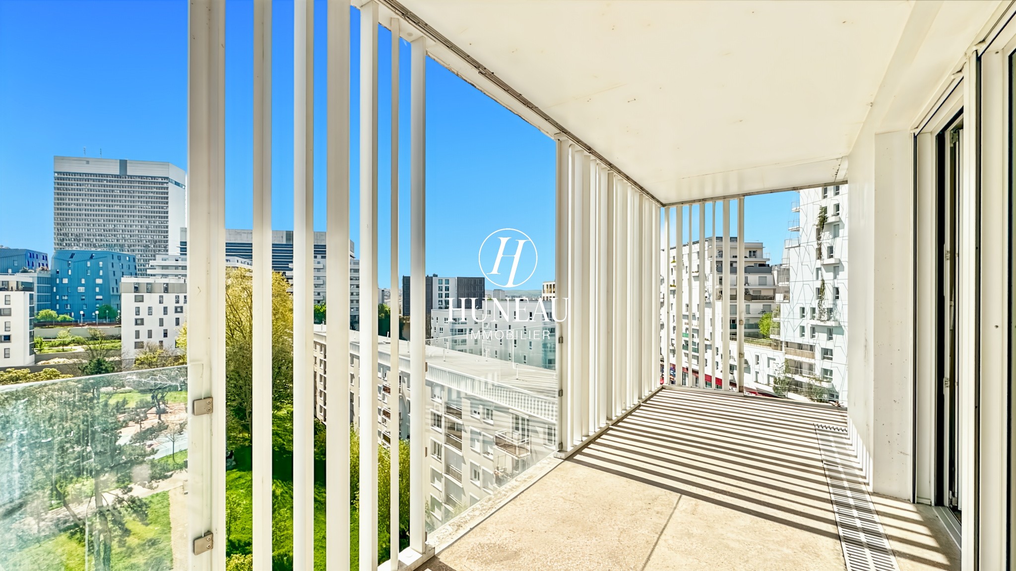 APPARTEMENT 4 PIÈCES EN ÉTAGE ÉLEVÉ AVEC TERRASSE DE 33 M2 — photo 11