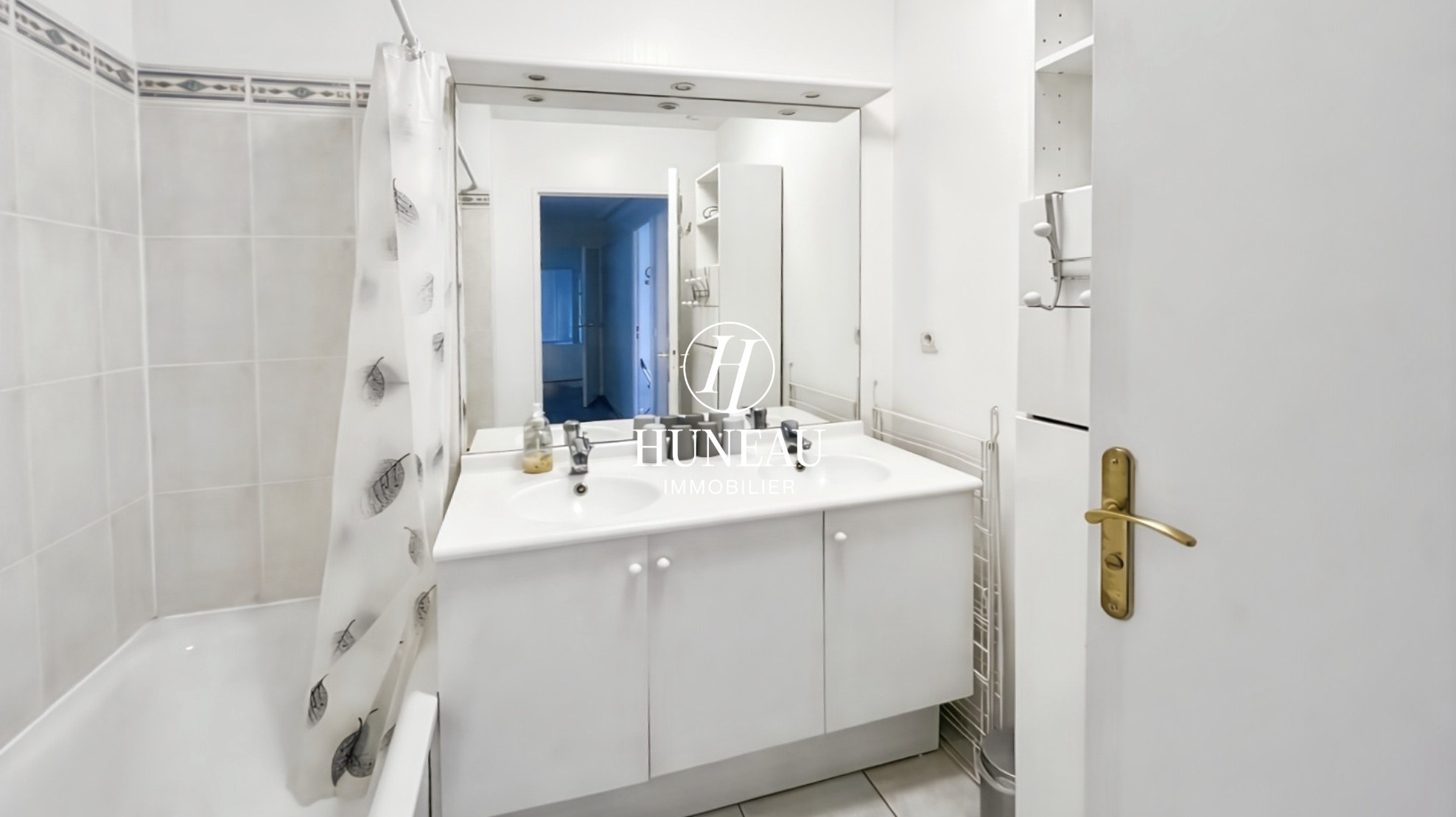 APPARTEMENT 4 PIÈCES AVEC TERRASSE ET PARKING EN PARFAIT ETAT — photo 9