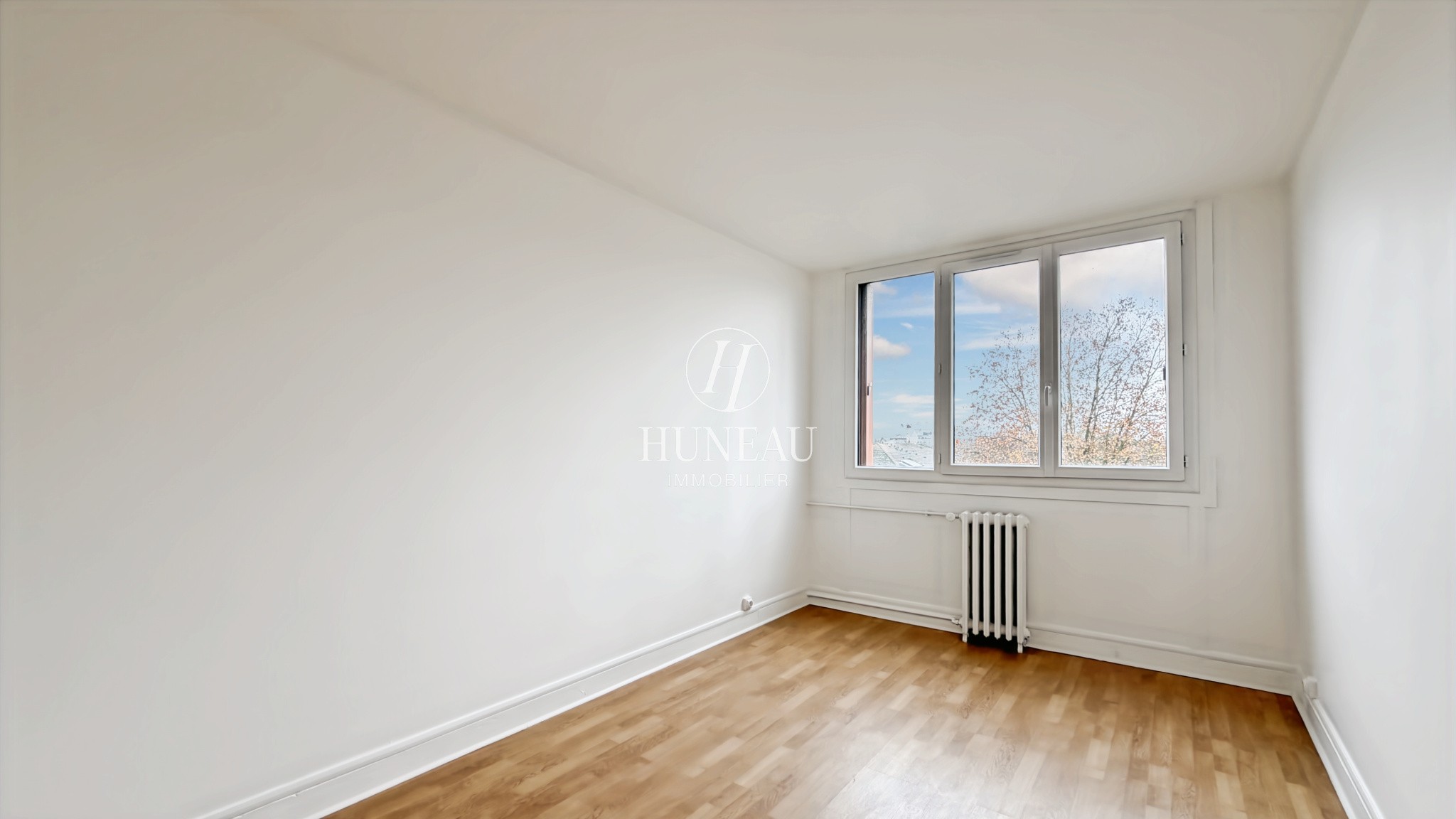 APPARTEMENT 4 PIÈCES LUMINEUX AVEC CAVE ET PARKING BOXE — photo 6