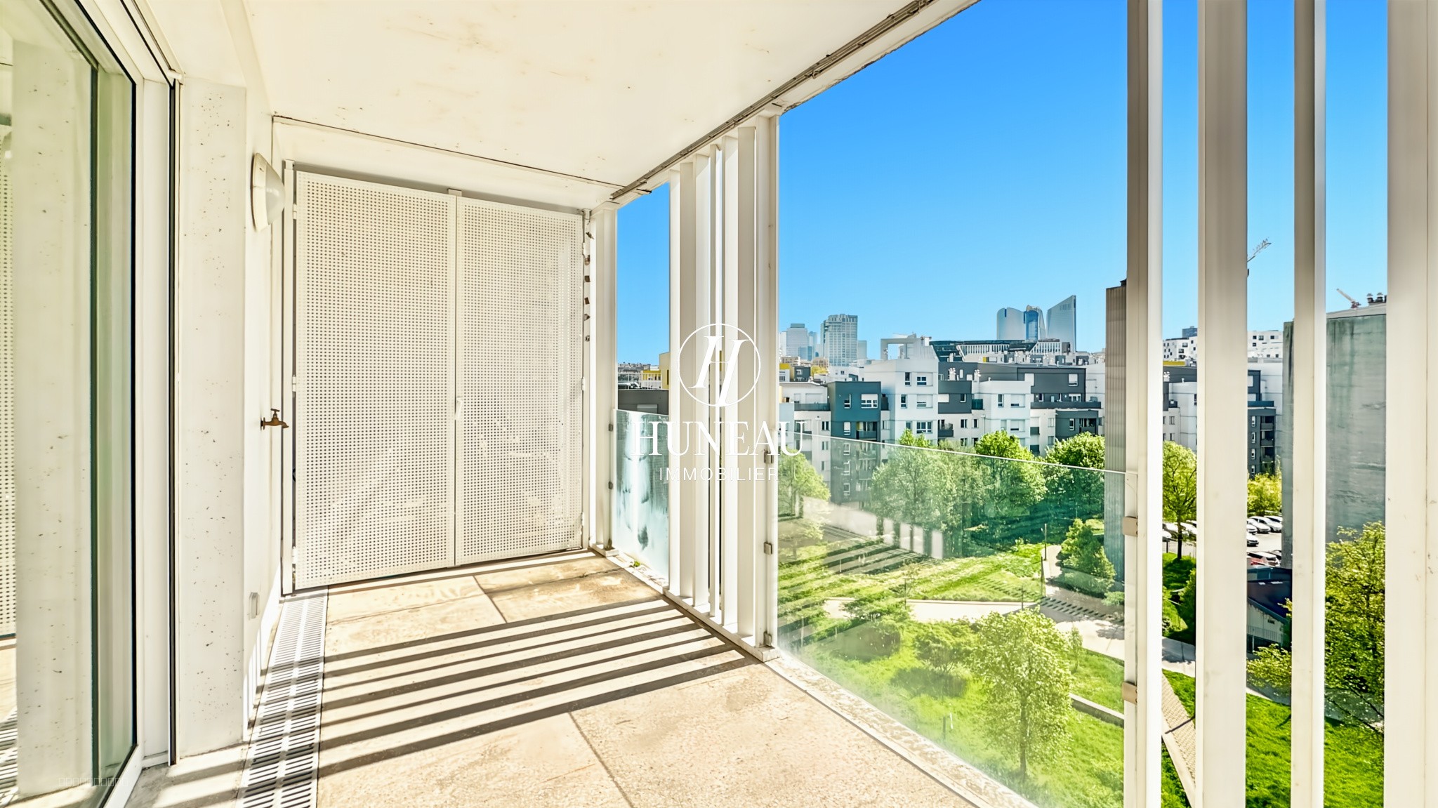 APPARTEMENT 4 PIÈCES EN ÉTAGE ÉLEVÉ AVEC TERRASSE DE 33 M2 — photo 12