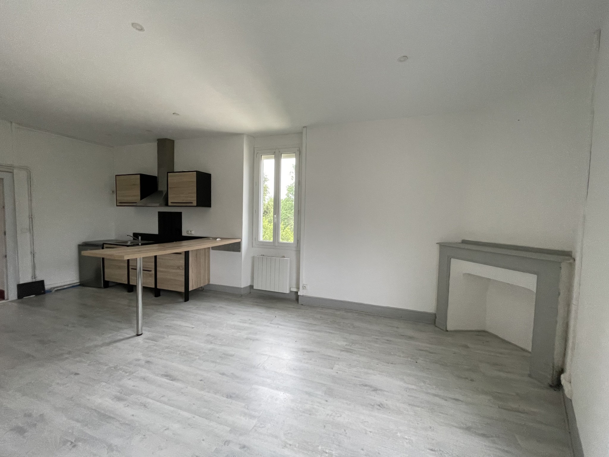 Studio à louer dans le centre ville de Vic-en-Bigorre — photo 6