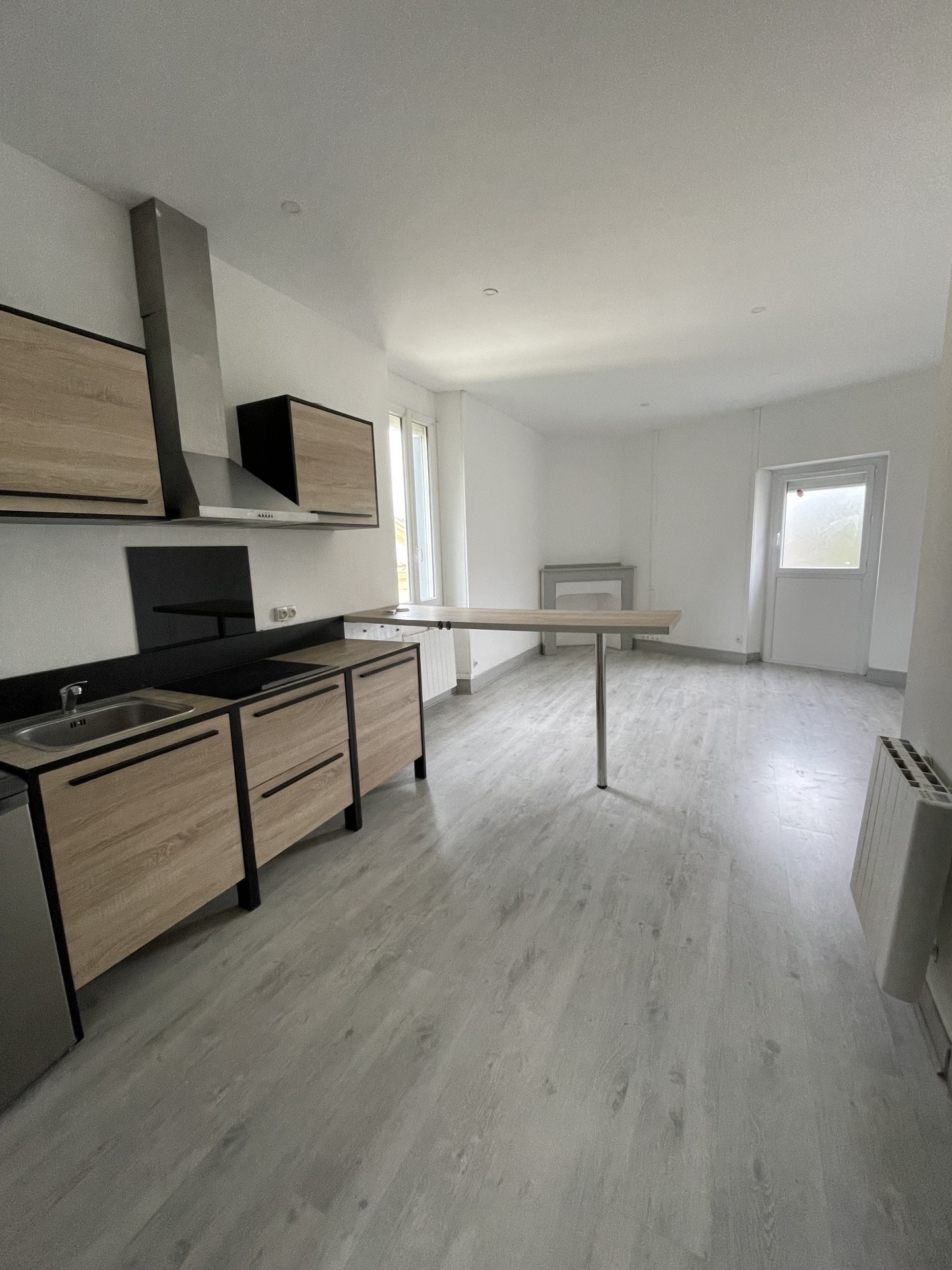Studio à louer dans le centre ville de Vic-en-Bigorre — photo 3