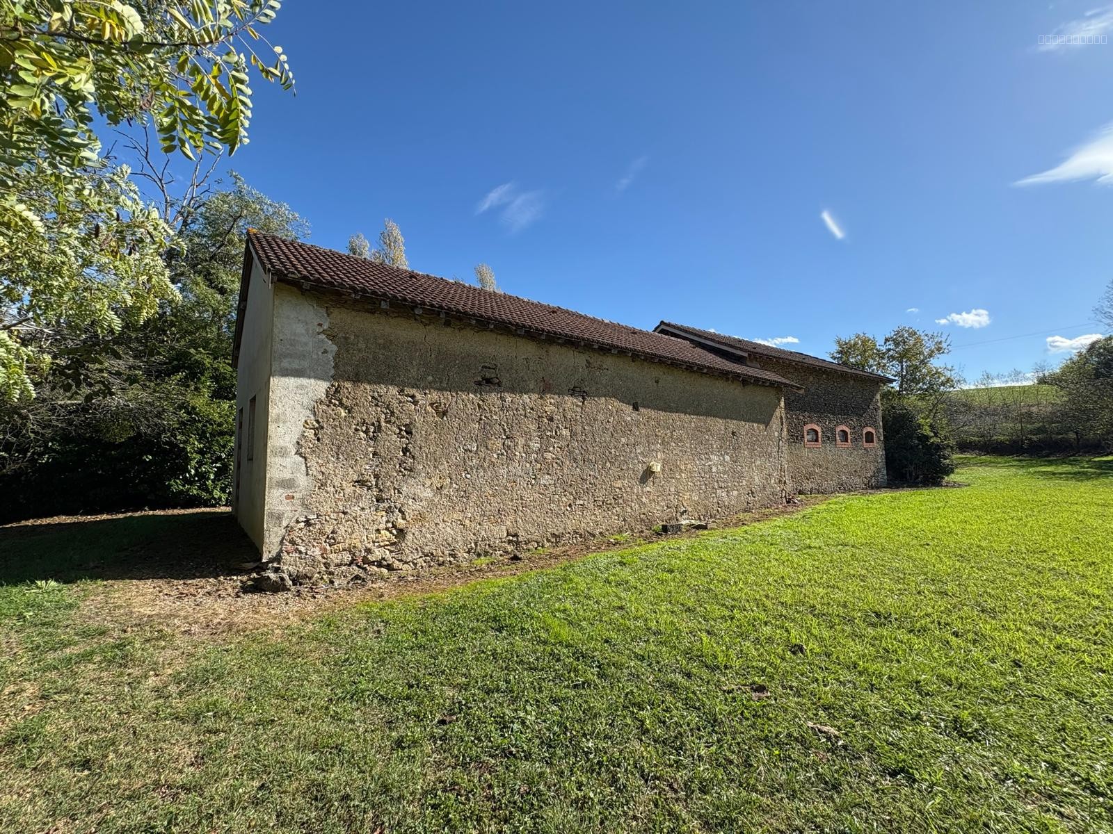 Maison de caractère à rénover — photo 3