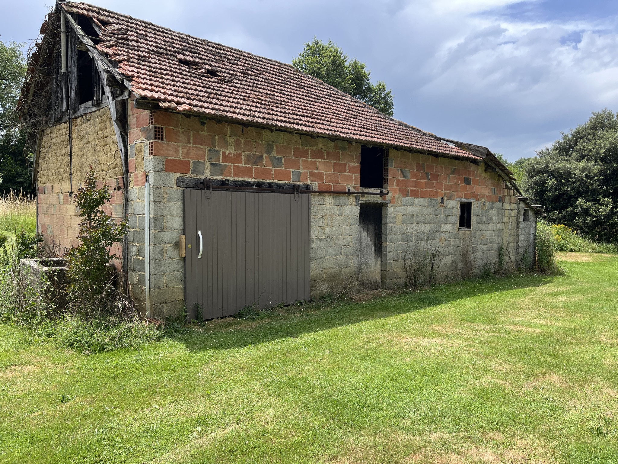 À Vendre   Ancienne ferme rénovée avec dépendances   Duffort (32710) — photo 12