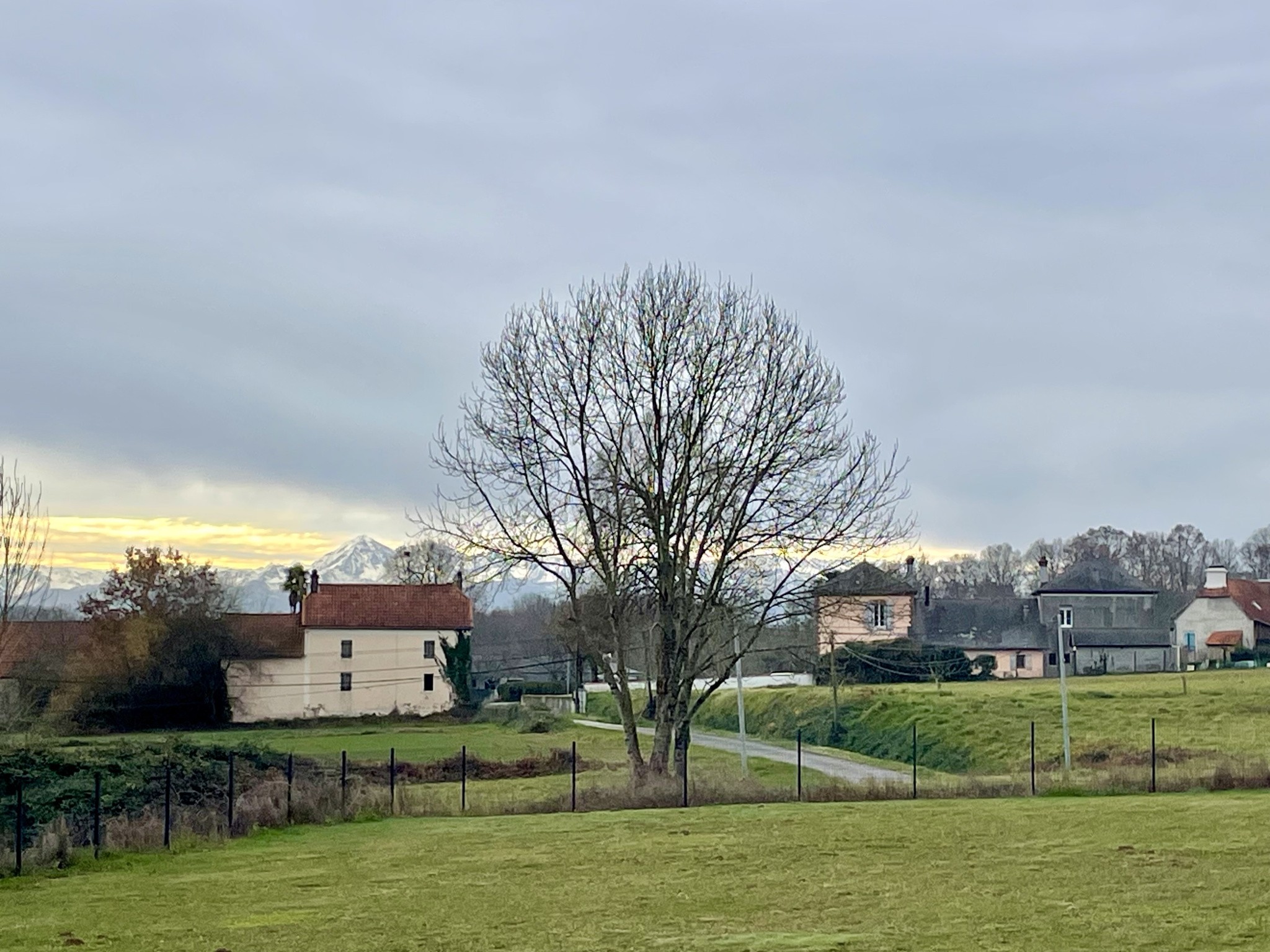 Maison récente 4 chambres + bureau et piscine avec vue Pyrénées — photo 20