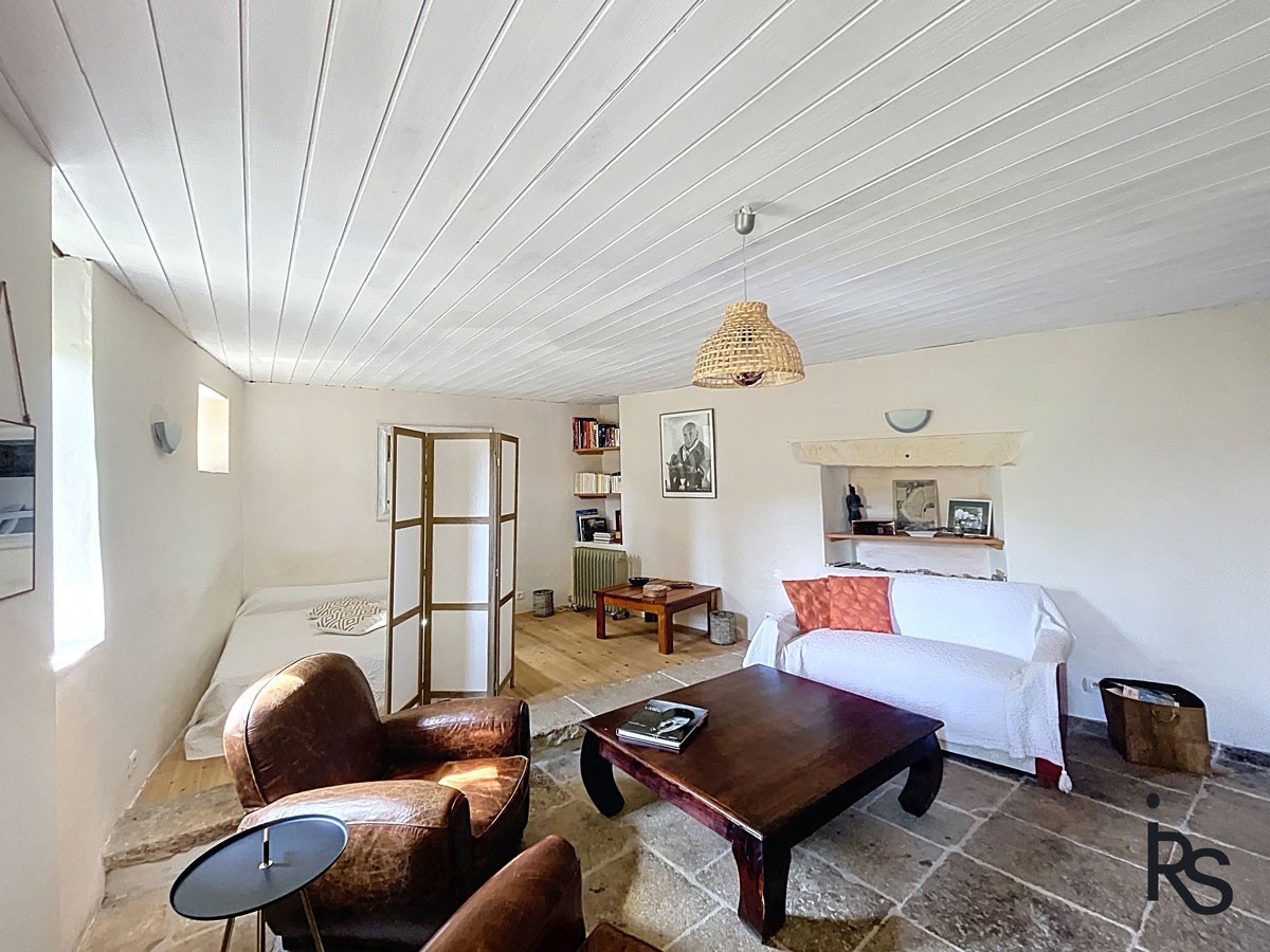 Une maison typique du 16ème siècle rénovée avec un jardin de 2455 m2. — photo 7