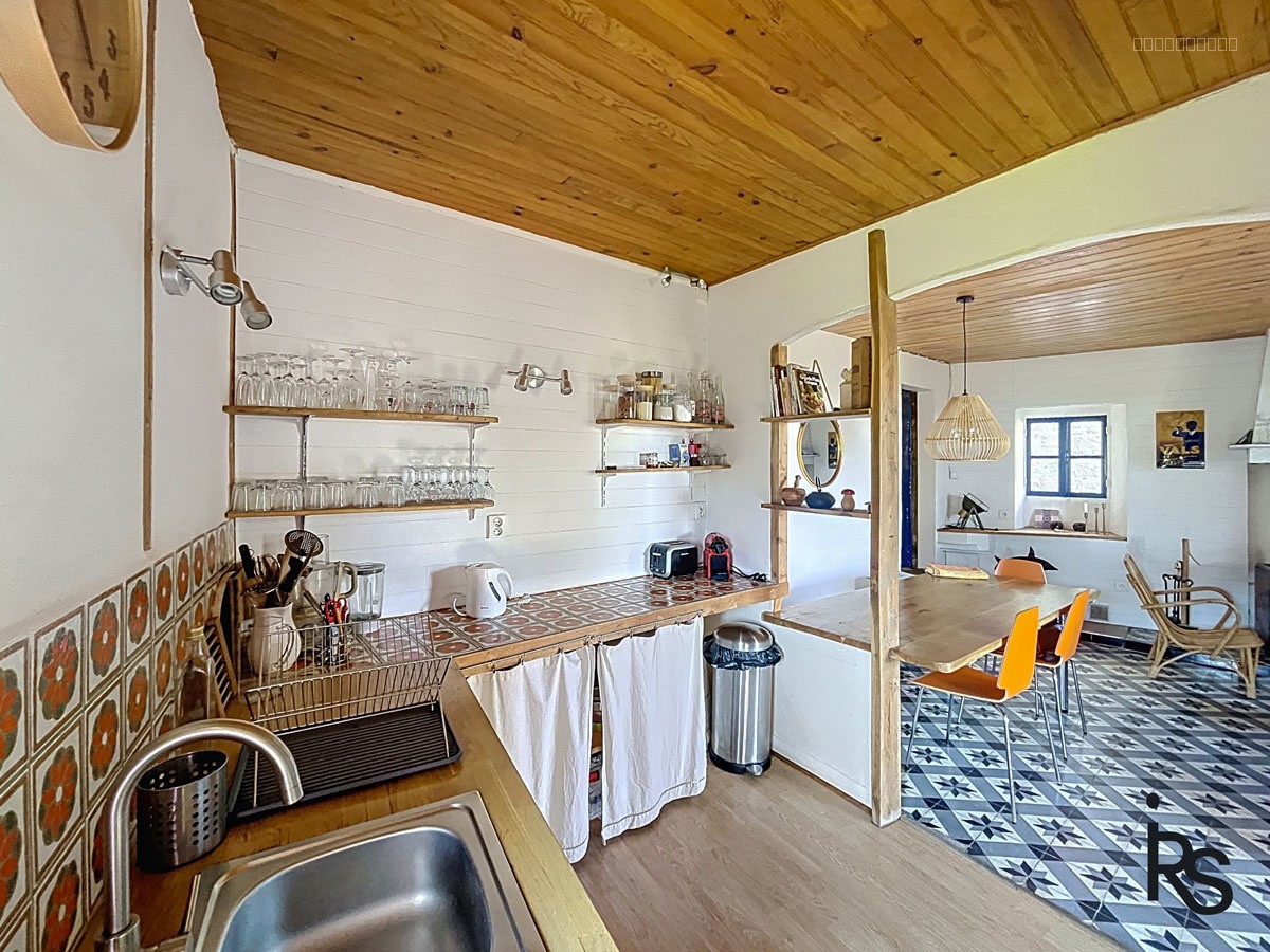 Une maison typique du 16ème siècle rénovée avec un jardin de 2455 m2. — photo 9