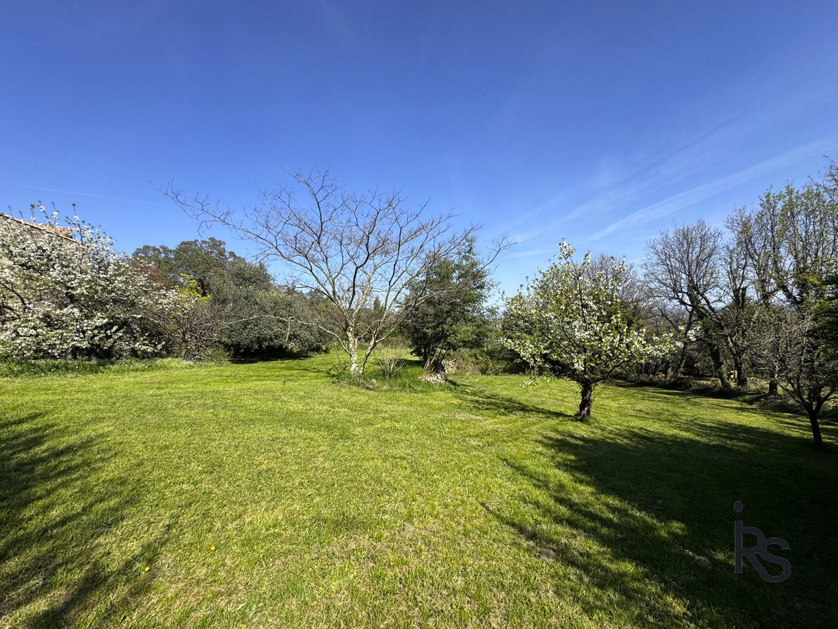 Une maison typique du 16ème siècle rénovée avec un jardin de 2455 m2. — photo 5