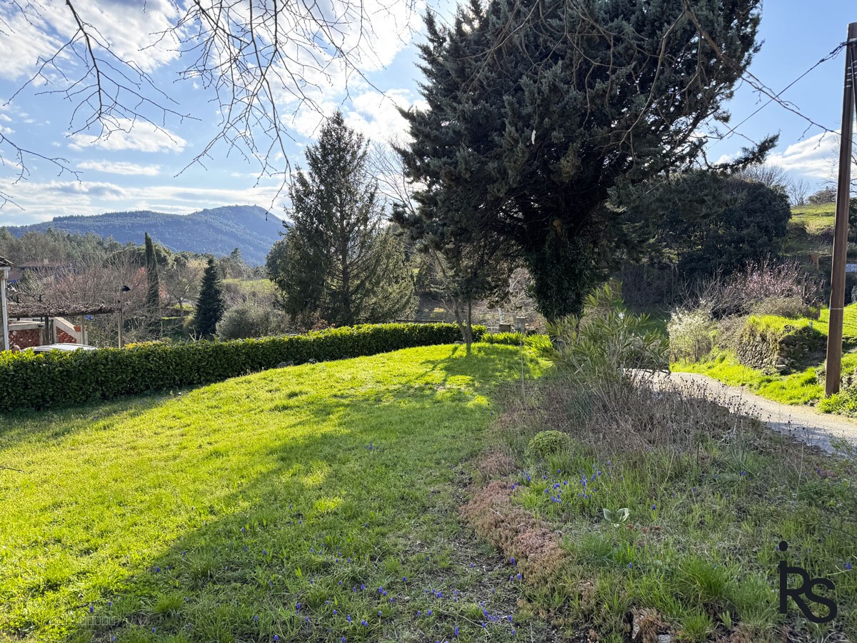Une maison de caractère de 187 m2 habitables avec 230 m2 de dépendances aménageables, une cour et un jardin. — photo 6