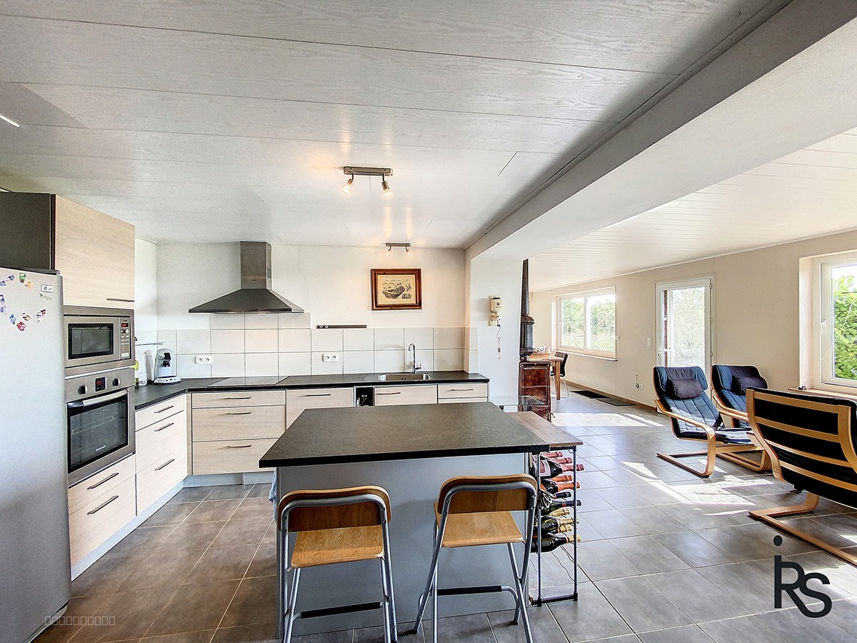 A 5 minutes d’un village avec tous les commerces, une maison de 106 m2 avec piscine et 965 m2 de terrain. — photo 16