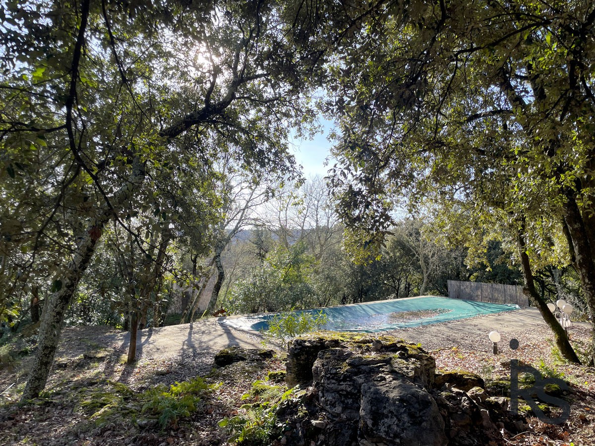 Une villa de 157 m2 avec une vue imprenable, une piscine chauffé et 2190 m2 de terrain arboré. — photo 9