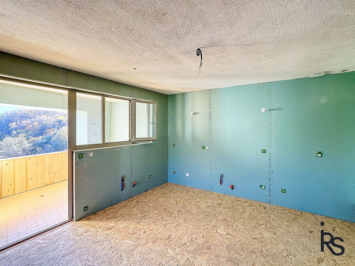 Une maison de hameau en pierre de 124 m2 habitables, à finir de rénover avec 2652 m2 de terrain. — photo 7