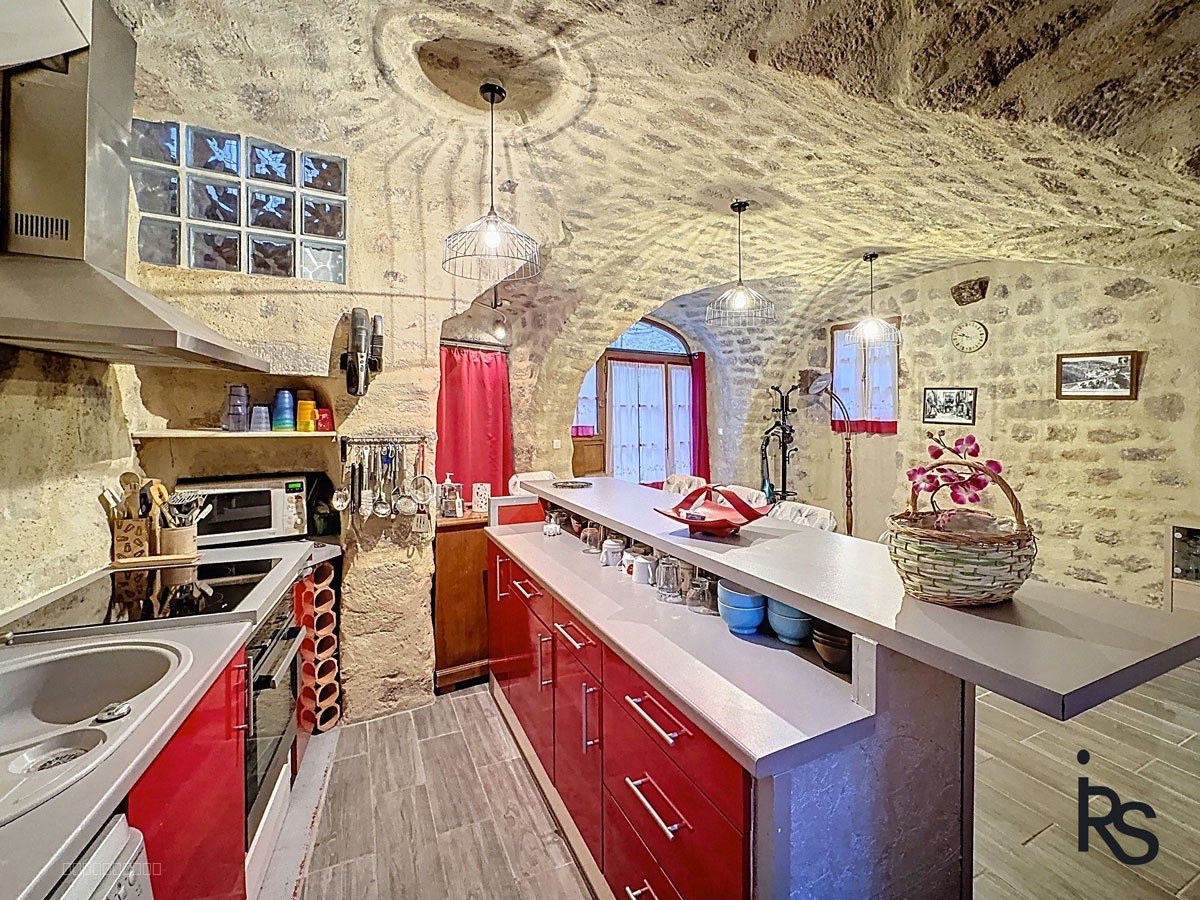Maison de village de 75,7 m2 dans le centre historique du village — photo 4