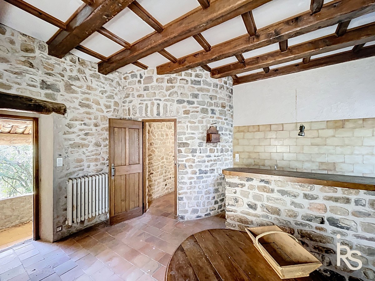 Une villa de 157 m2 avec une vue imprenable, une piscine chauffé et 2190 m2 de terrain arboré. — photo 4