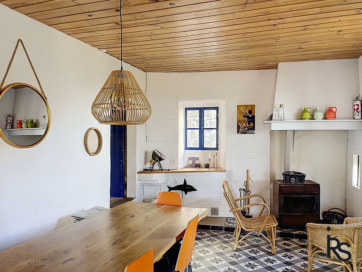 Une maison typique du 16ème siècle rénovée avec un jardin de 2455 m2. — photo 8