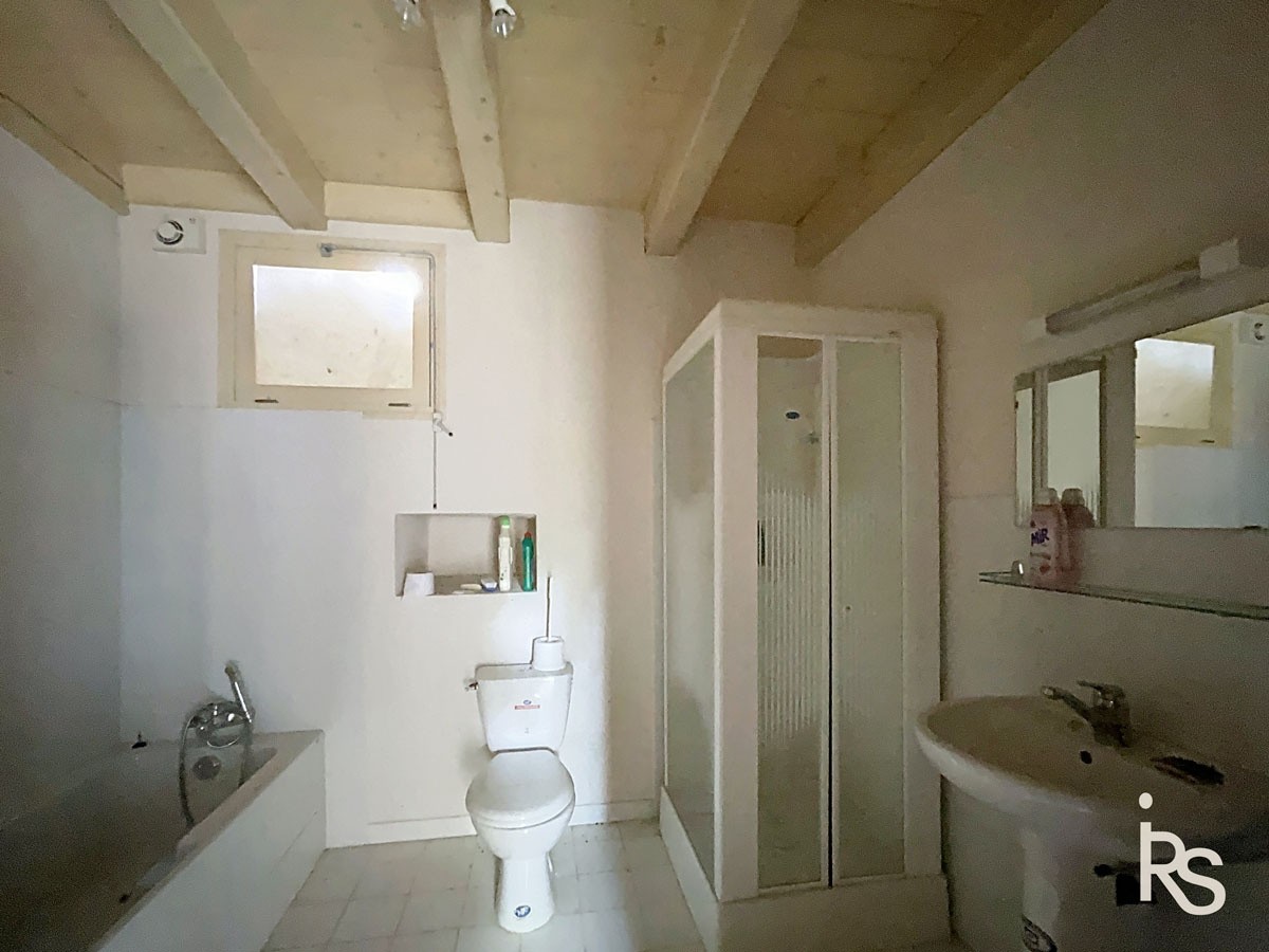 Une villa de 157 m2 avec une vue imprenable, une piscine chauffé et 2190 m2 de terrain arboré. — photo 8