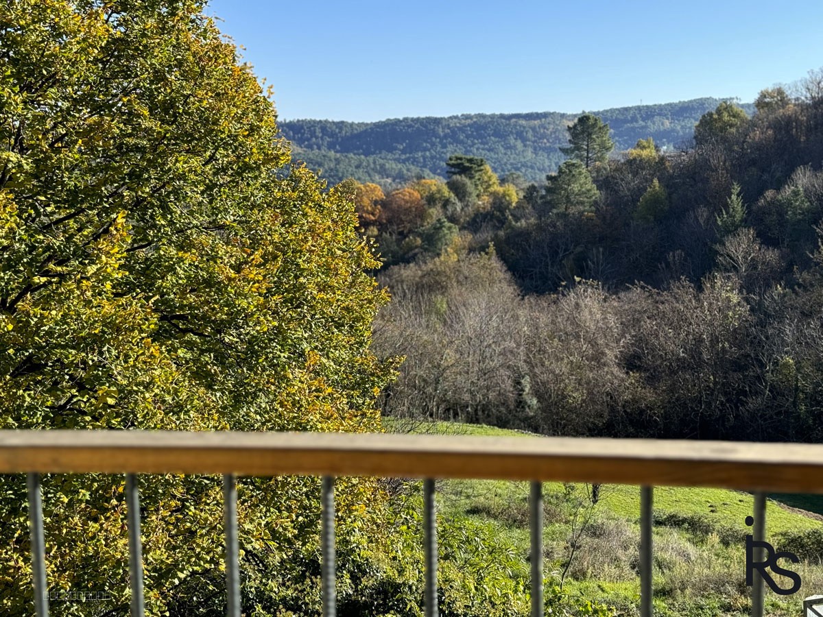 Une maison de hameau en pierre de 124 m2 habitables, à finir de rénover avec 2652 m2 de terrain. — photo 4