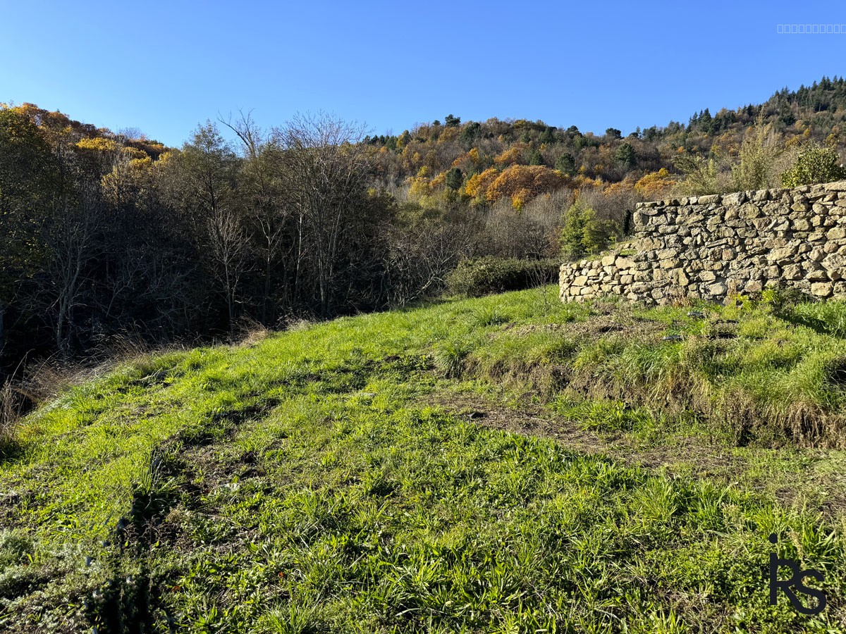 Une maison de hameau en pierre de 124 m2 habitables, à finir de rénover avec 2652 m2 de terrain. — photo 15
