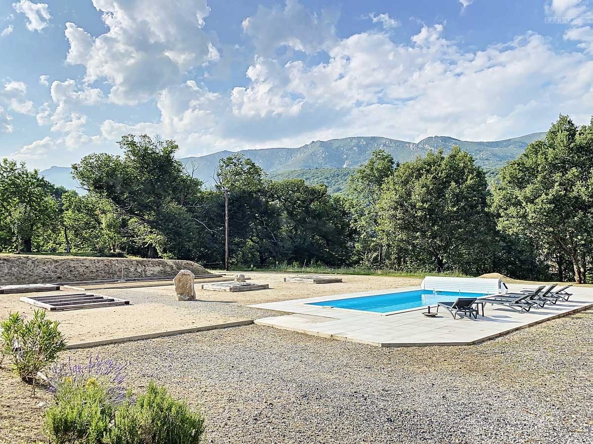 Une bastide du 16ème siècle rénovée de 260 m2 hab., aménagée en 2 logements et annexes, cour intérieure, pisci — photo 5
