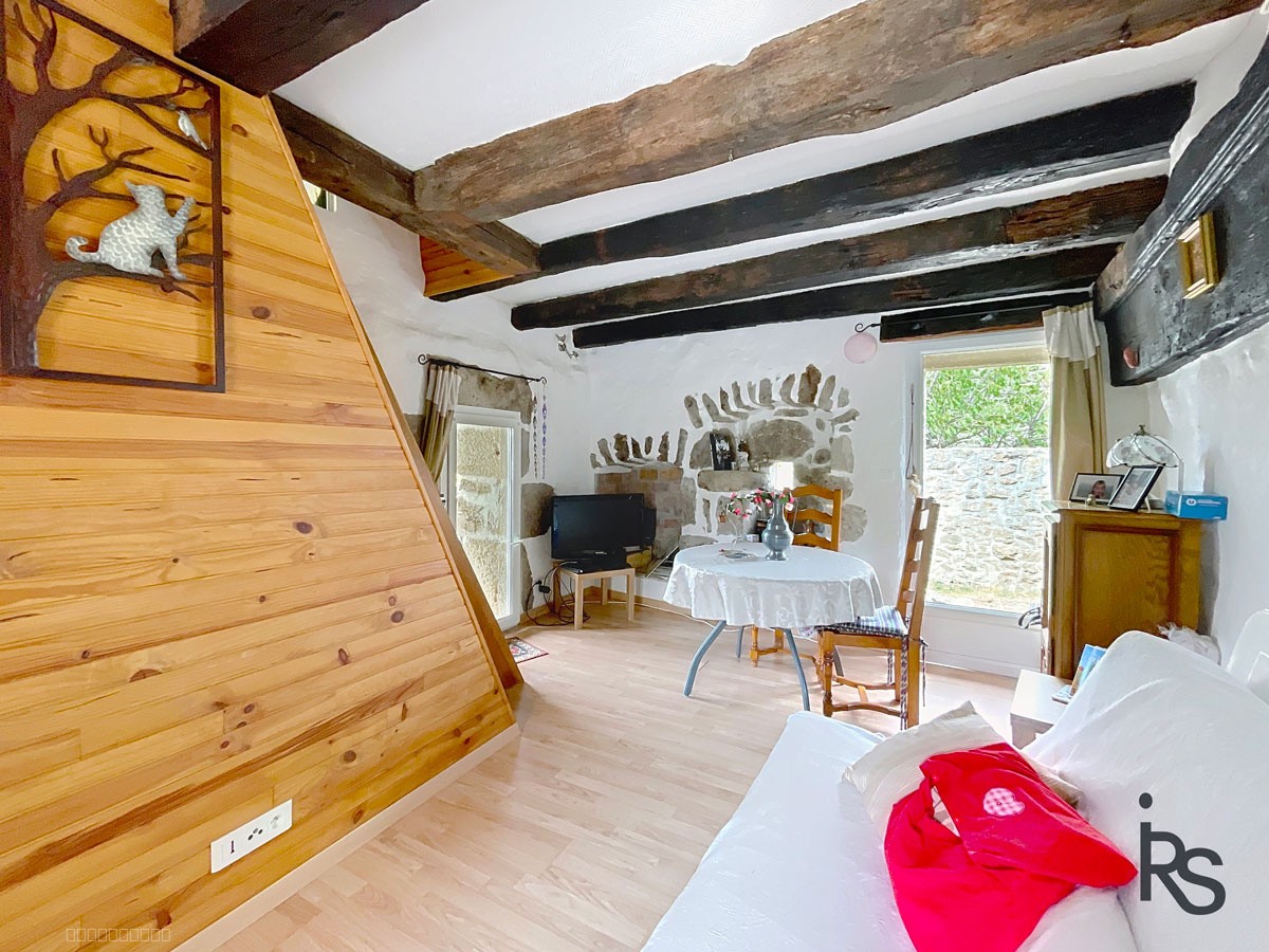 Une charmante maison en pierre sur 4 niveaux de 78 m2 avec de grandes terrasses et 267 m2 de terrain. — photo 8