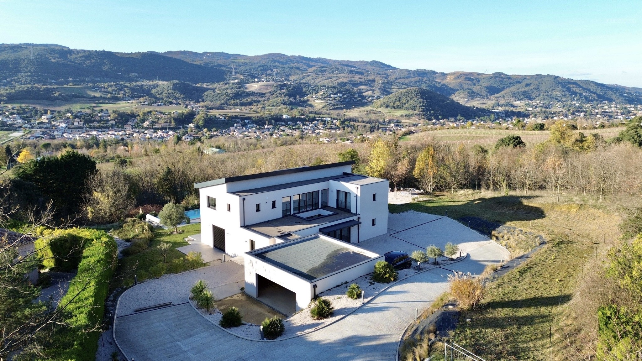 Villa contemporaine de 305 m2 à Saint-Péray — photo 3