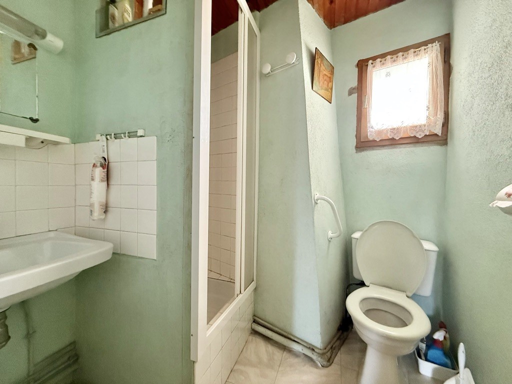 Maison de 156m2 et terrain non attenant de 233m2 à Chalencon — photo 17