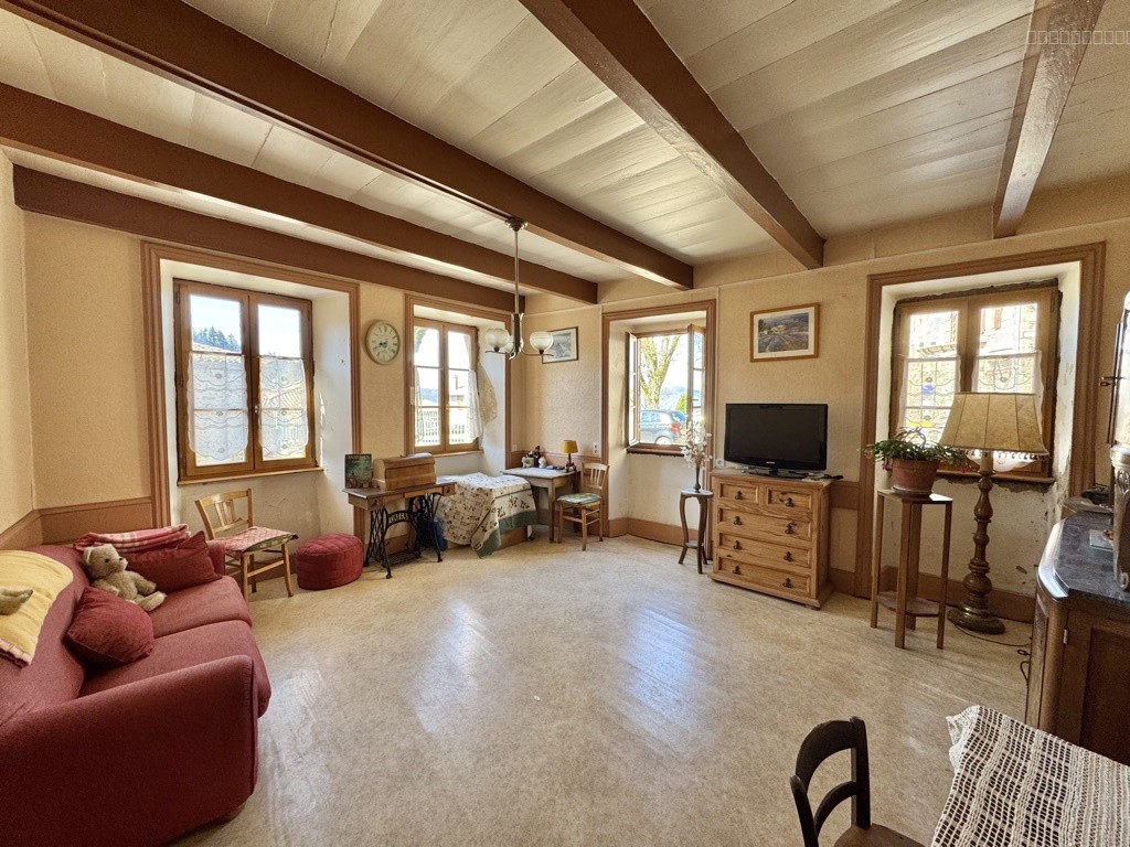 Maison de 156m2 et terrain non attenant de 233m2 à Chalencon — photo 9