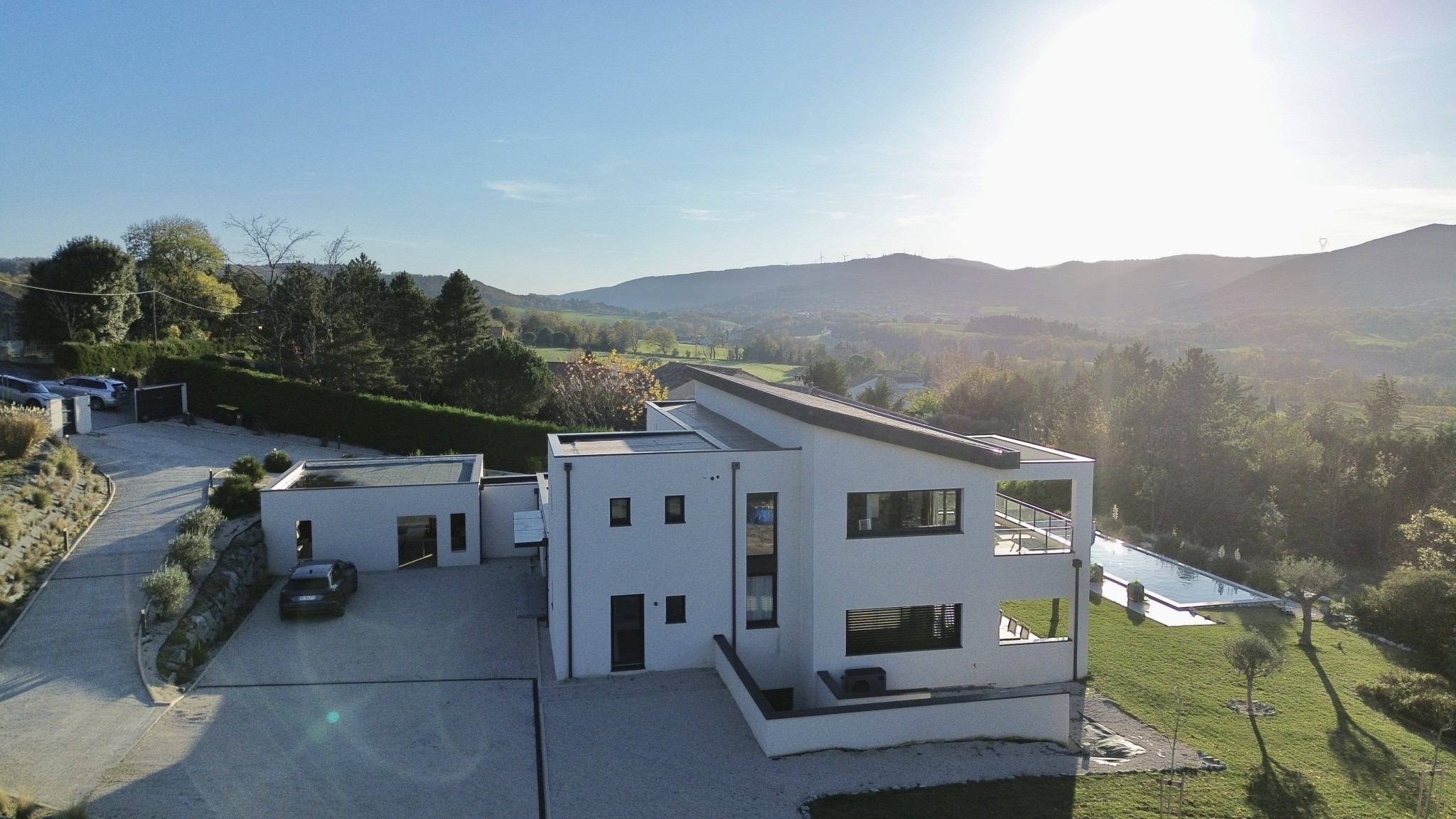 Villa contemporaine de 305 m2 à Saint-Péray — photo 2
