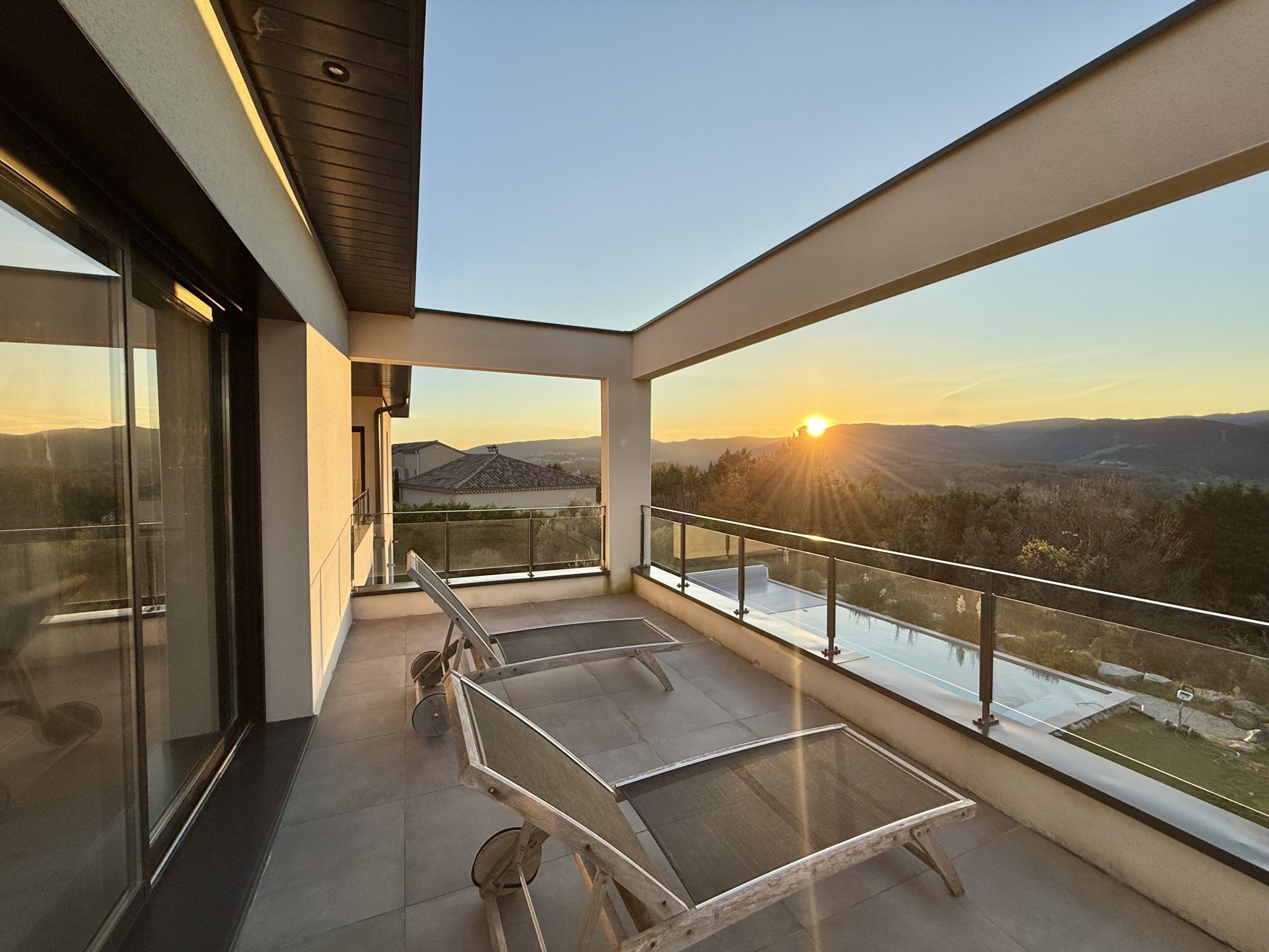 Villa contemporaine de 305 m2 à Saint-Péray — photo 20