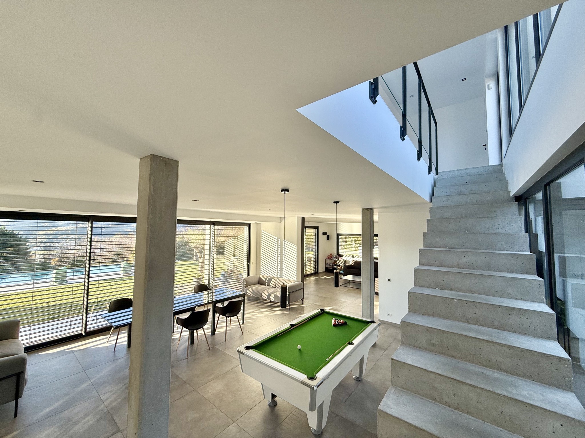 Villa contemporaine de 305 m2 à Saint-Péray — photo 16