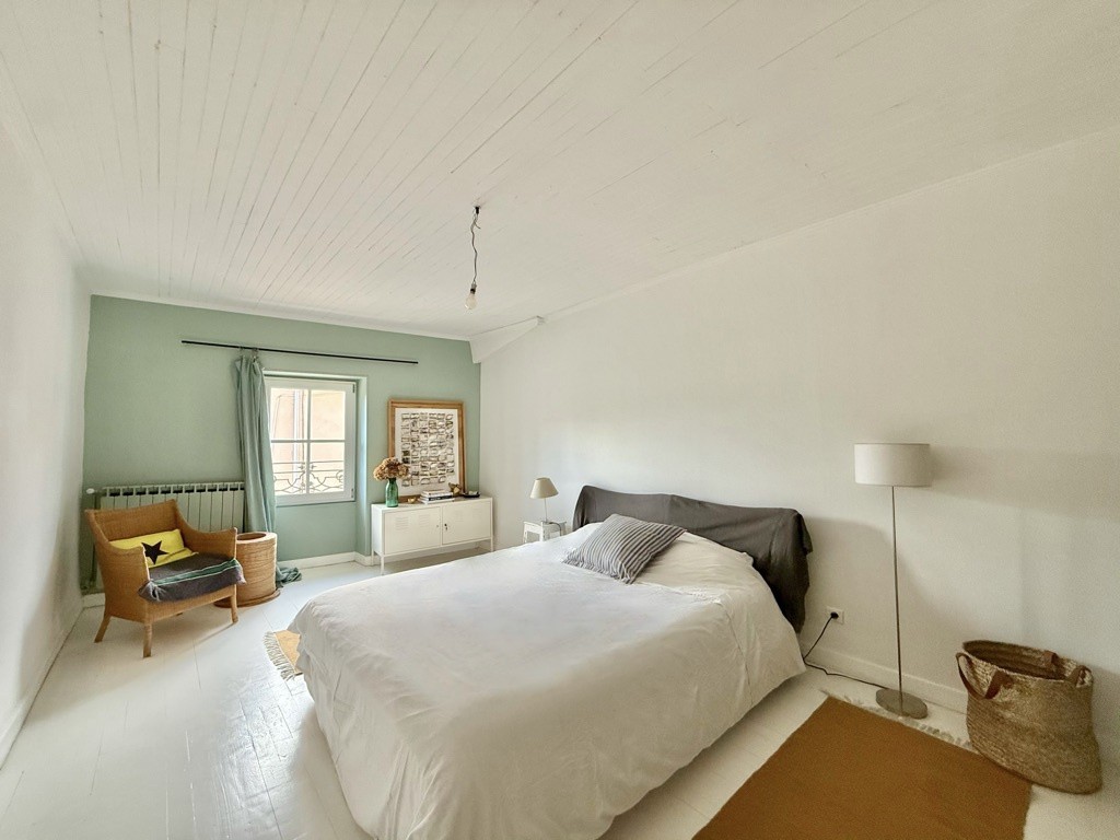 Maison de 240m2 avec jardin et garages à Loriol-sur-Drôme — photo 13