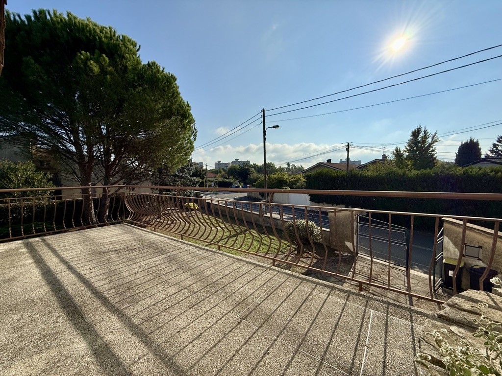 Maison de 160m2 sur 965m2 de terrain à Valence — photo 11