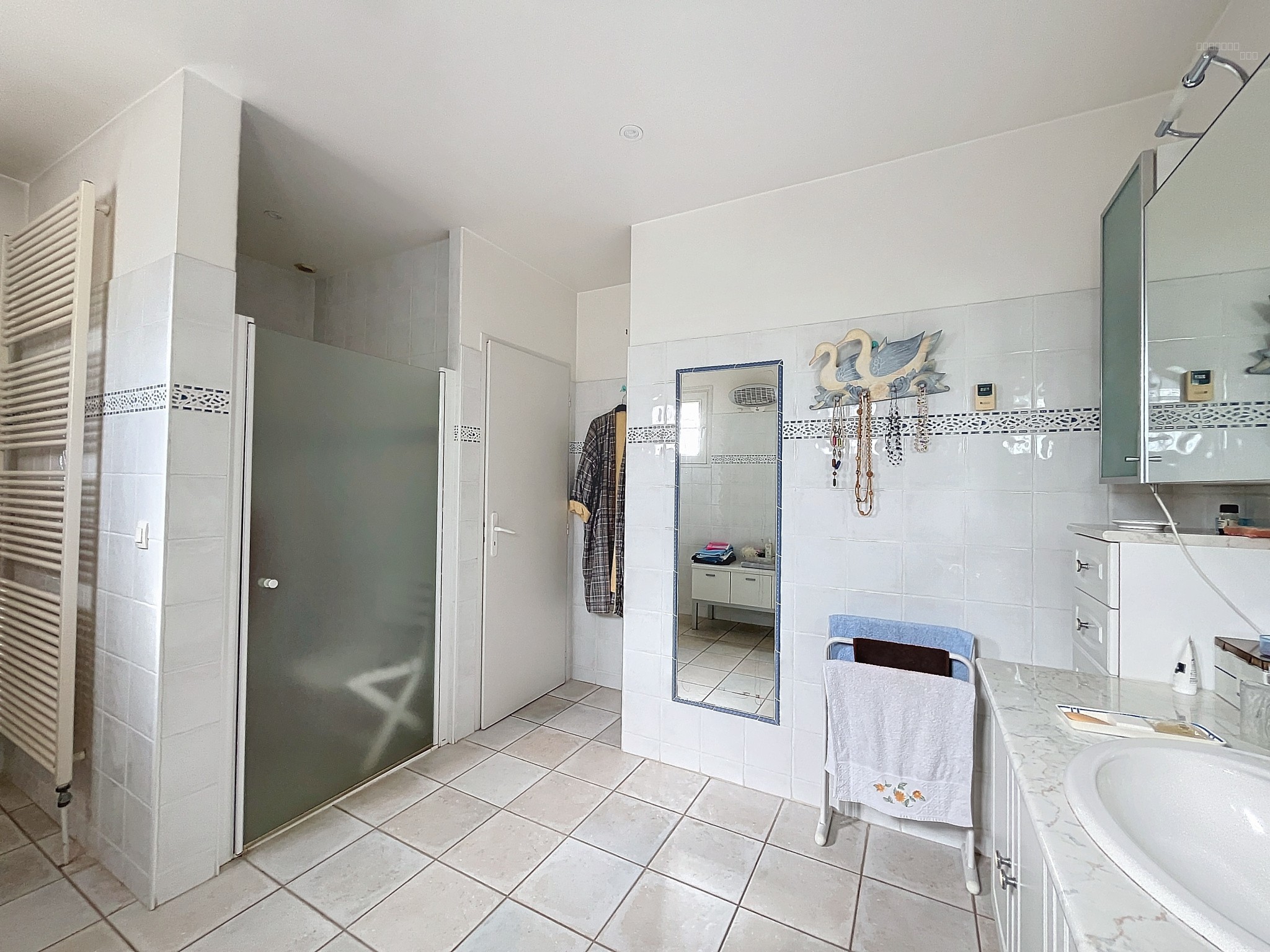 Maison de 212m2 avec piscine et garage à Tournon-Sur-Rhône — photo 15