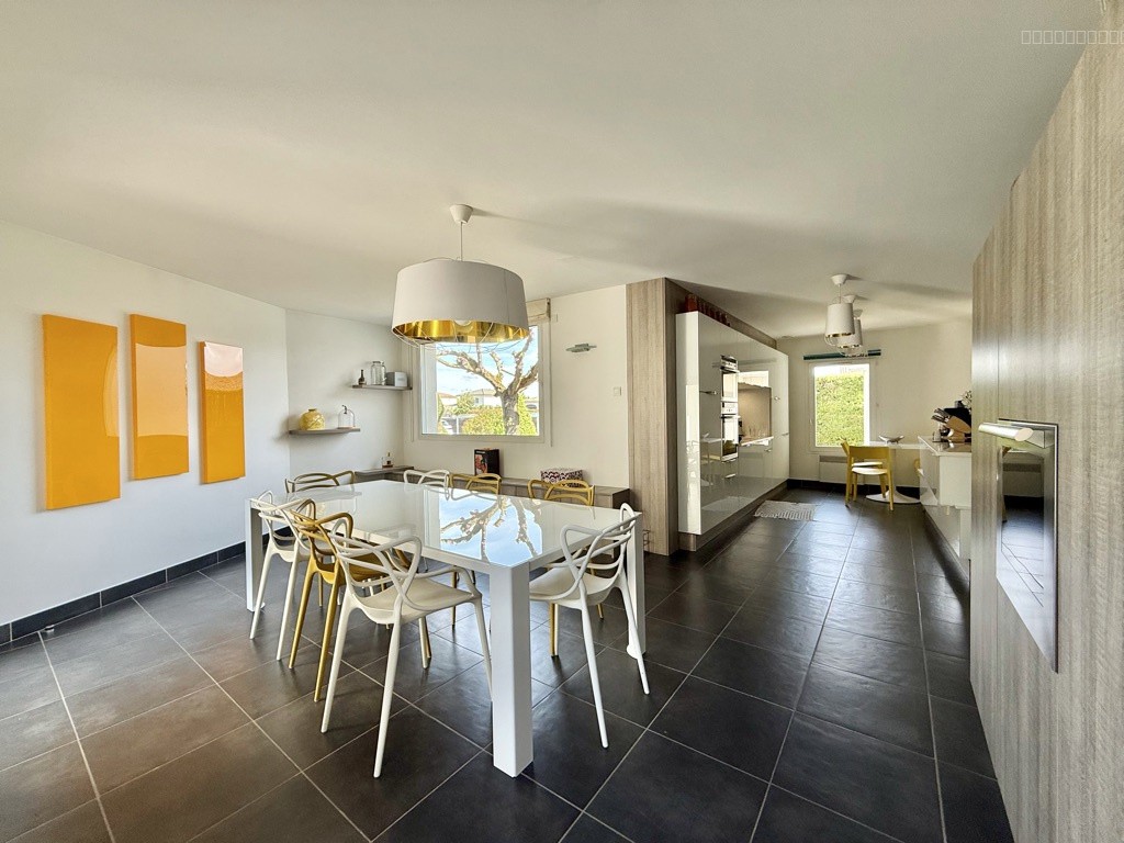 Maison de 274m2 sur 2110m2 de terrain à Saint-Marcel-Lès-Valence — photo 13