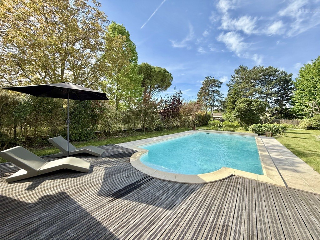 Maison de 274m2 sur 2110m2 de terrain à Saint-Marcel-Lès-Valence — photo 9
