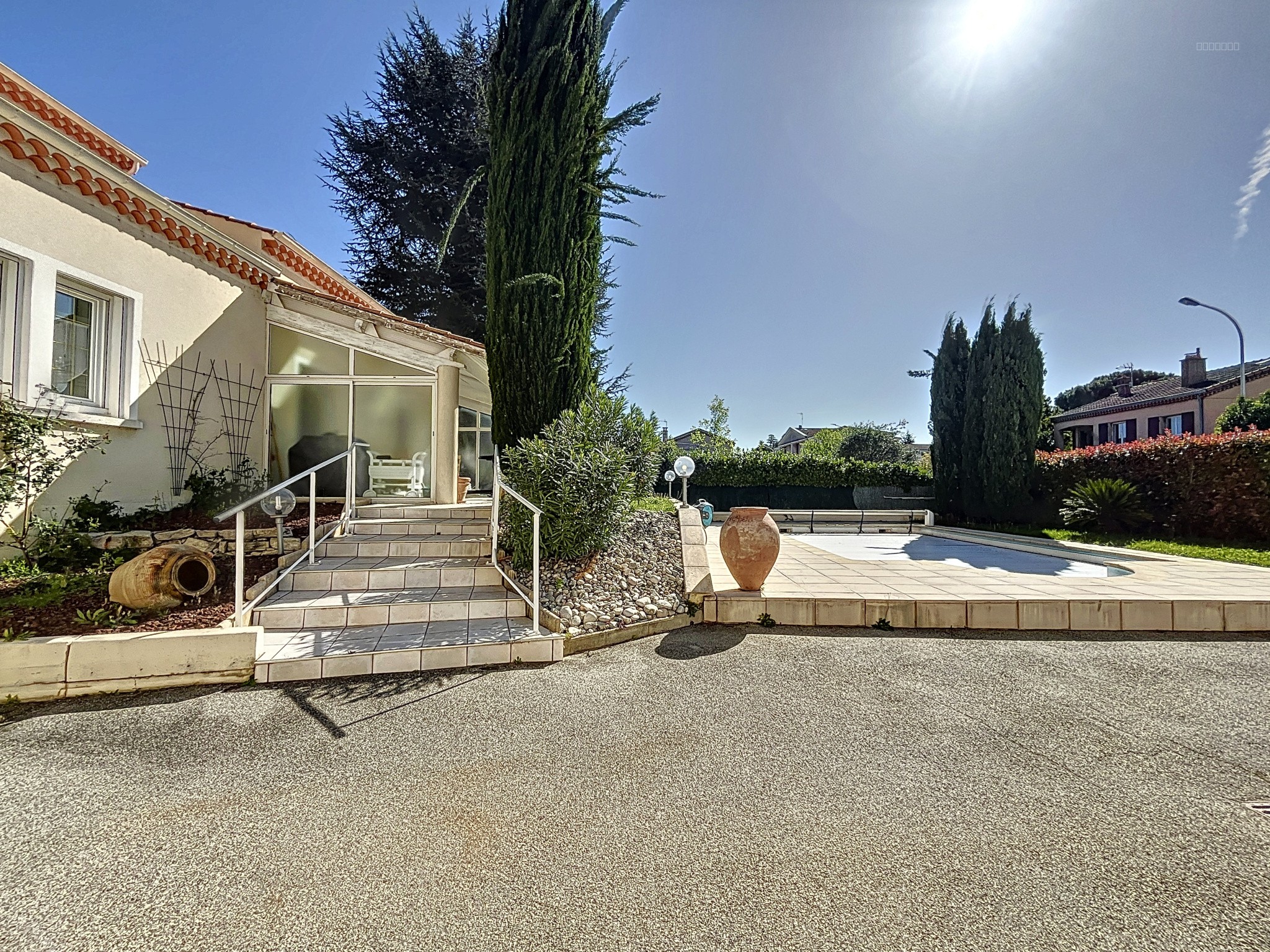 Maison de 212m2 avec piscine et garage à Tournon-Sur-Rhône — photo 5