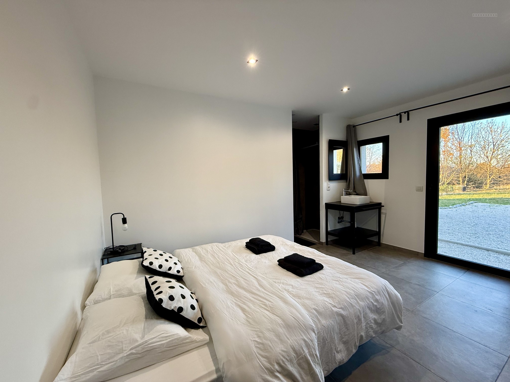 Villa contemporaine de 305 m2 à Saint-Péray — photo 17
